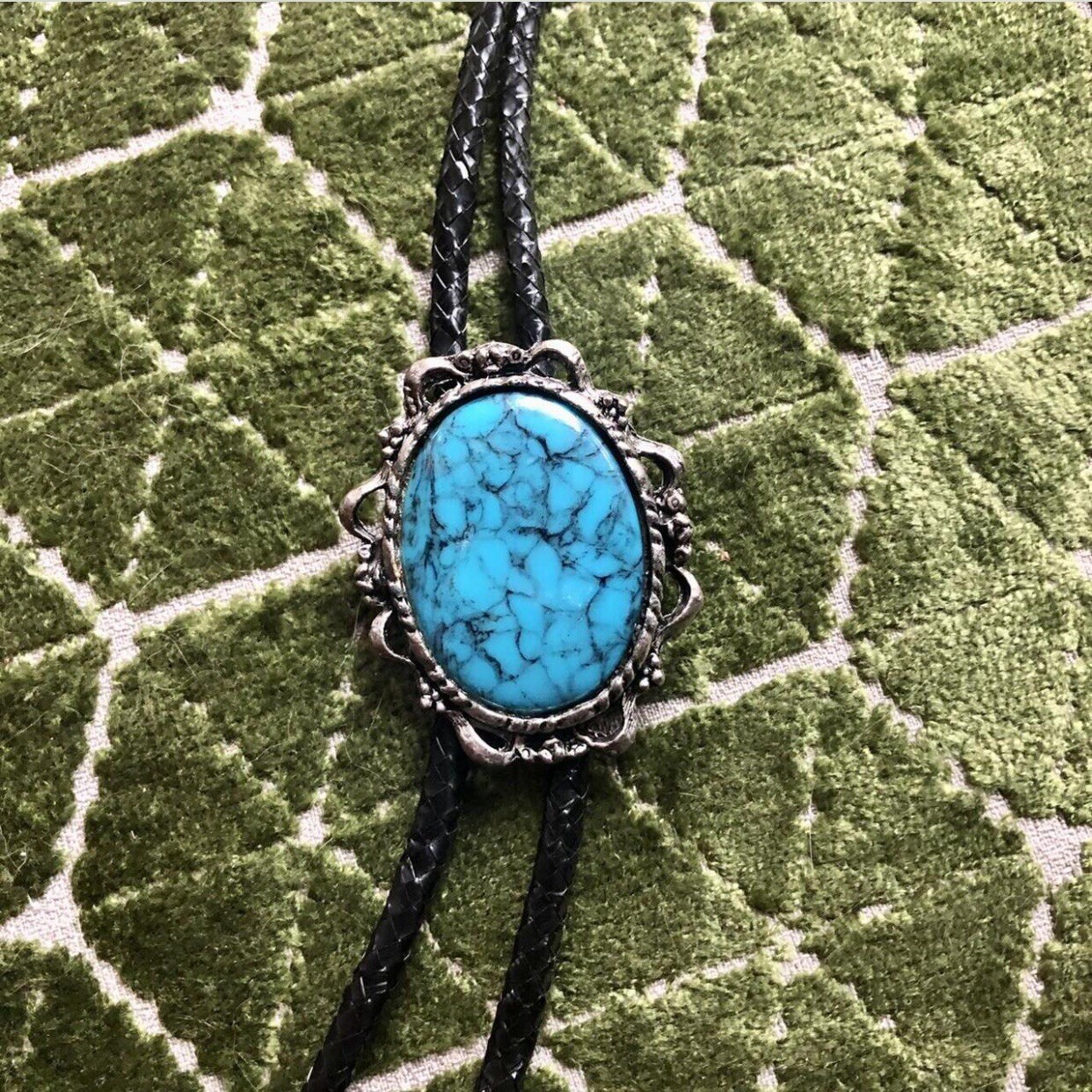 Bolo Tie Vintage 1970s Manmade Leather Turquoise Plastic Inlay Unisex