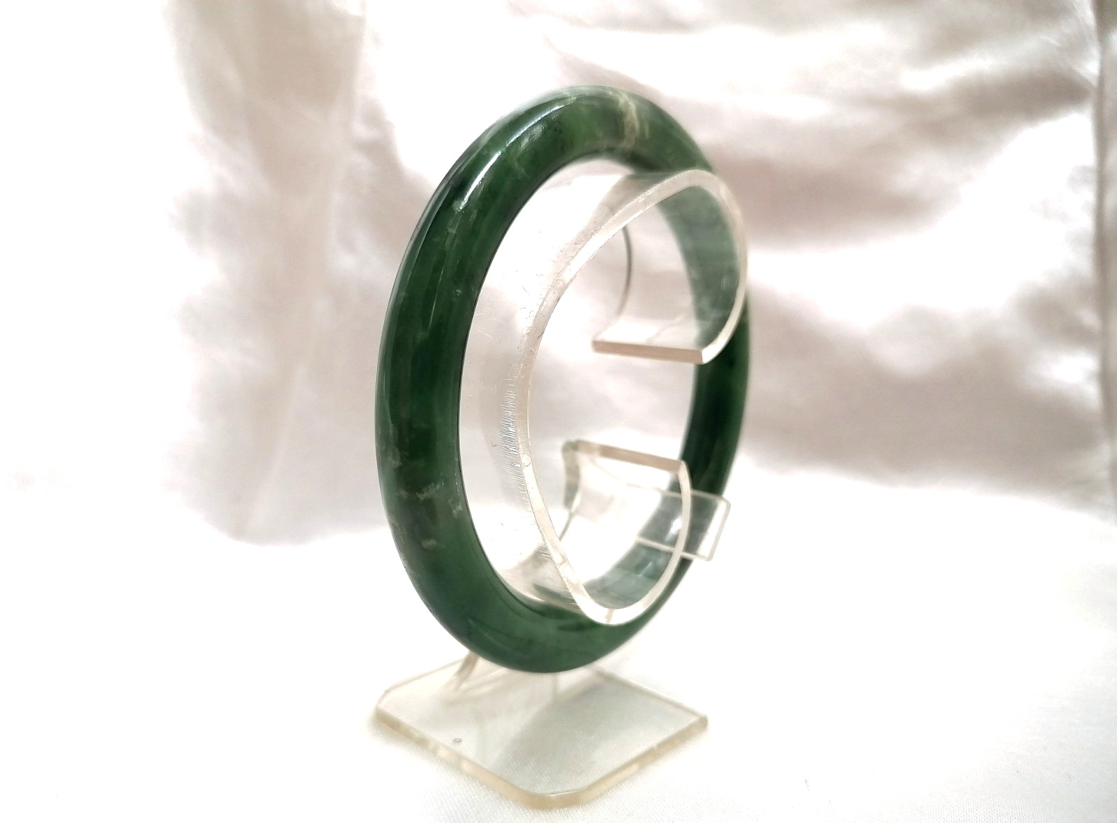 BEAUTIFUL ANTIQUE AUTHENTIC GREEN JADE RING BRACELET, CHINA, 1900.