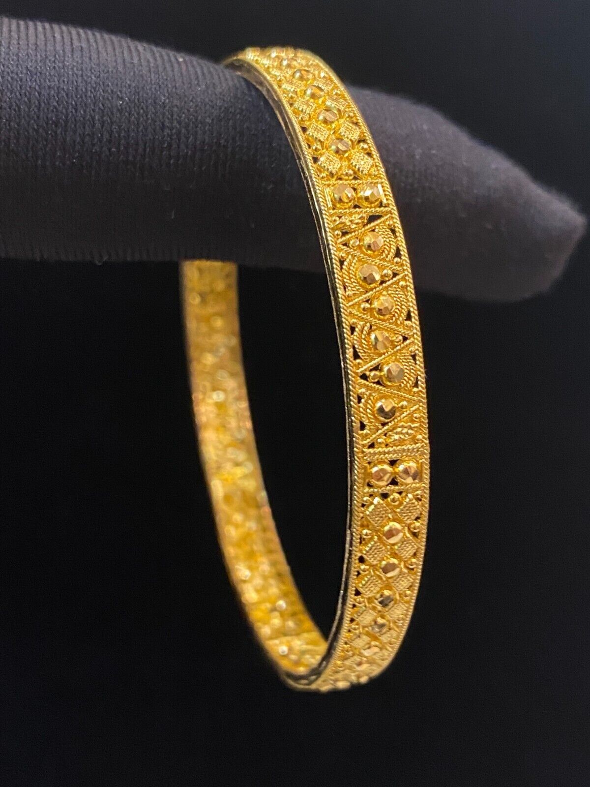 Beautiful Dubai Handmade 6.40 mm Women Bangle Bracelet Hallmark 22ct Yellow Gold