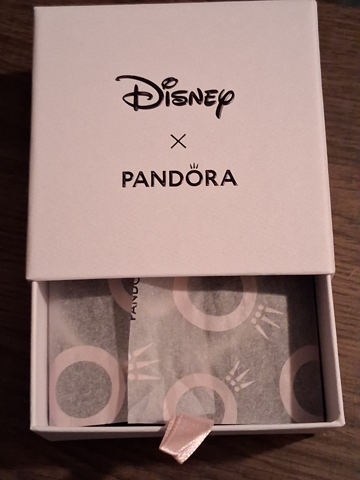 New In BOX PANDORA 925 Gold Charm Storybook Bracelet Disney Princess. Size 6.7
