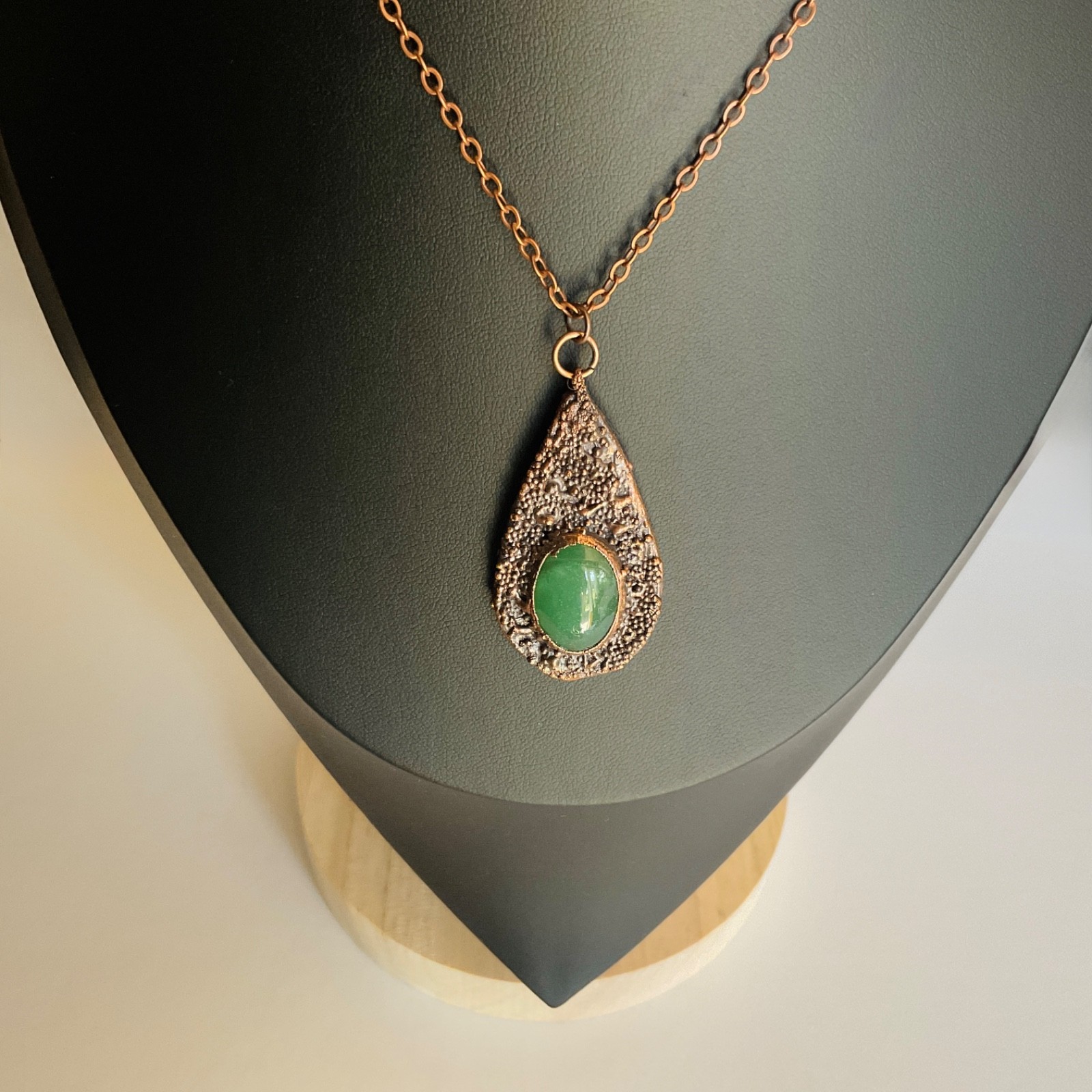 Copper Necklace Jade Gem Stone Handmade Jewelry Pendant 18” Chain Metal Teardrop
