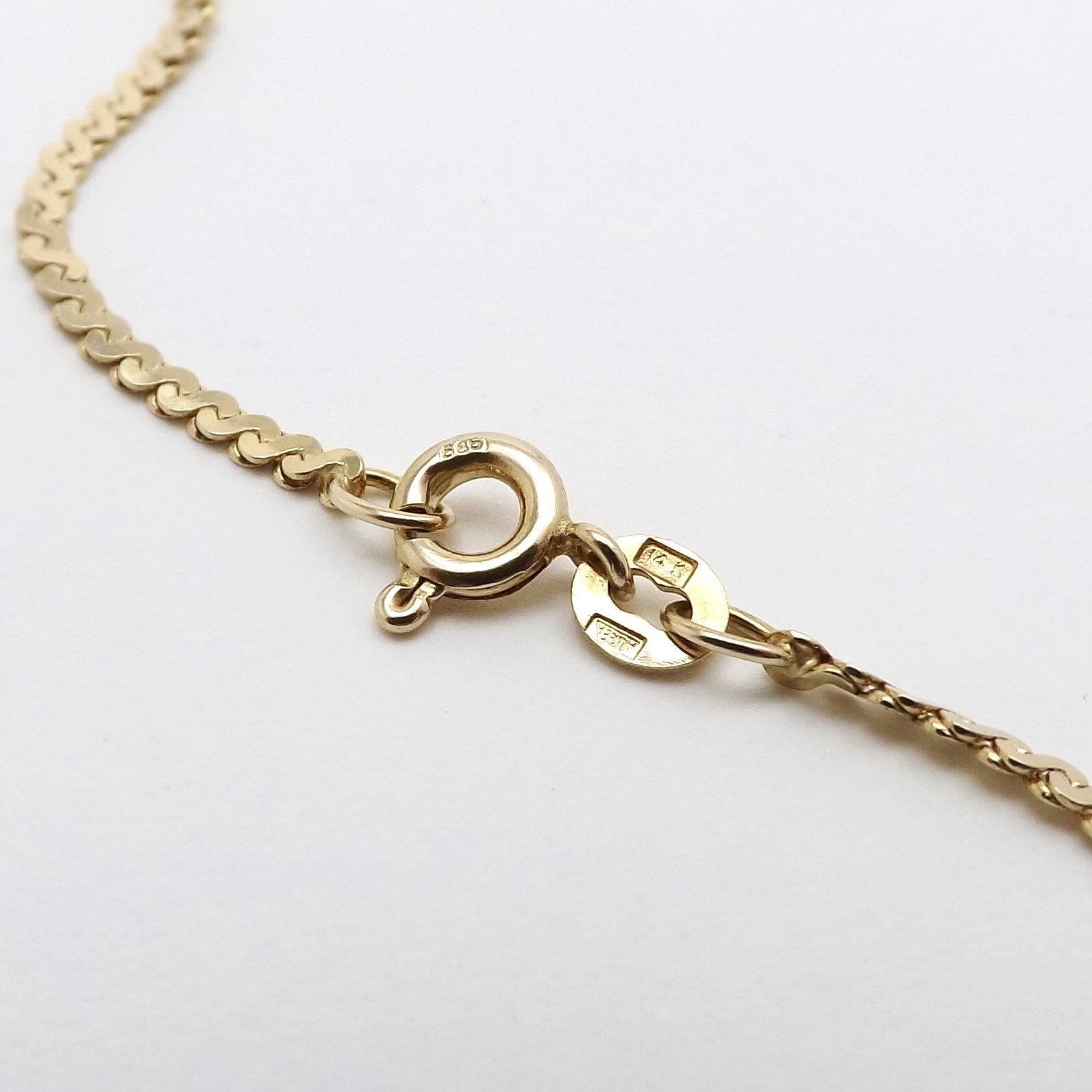 UnoAerre 14k Gold Italy Serpentine Flat S Link Pendant Chain Necklace 30in 8gr