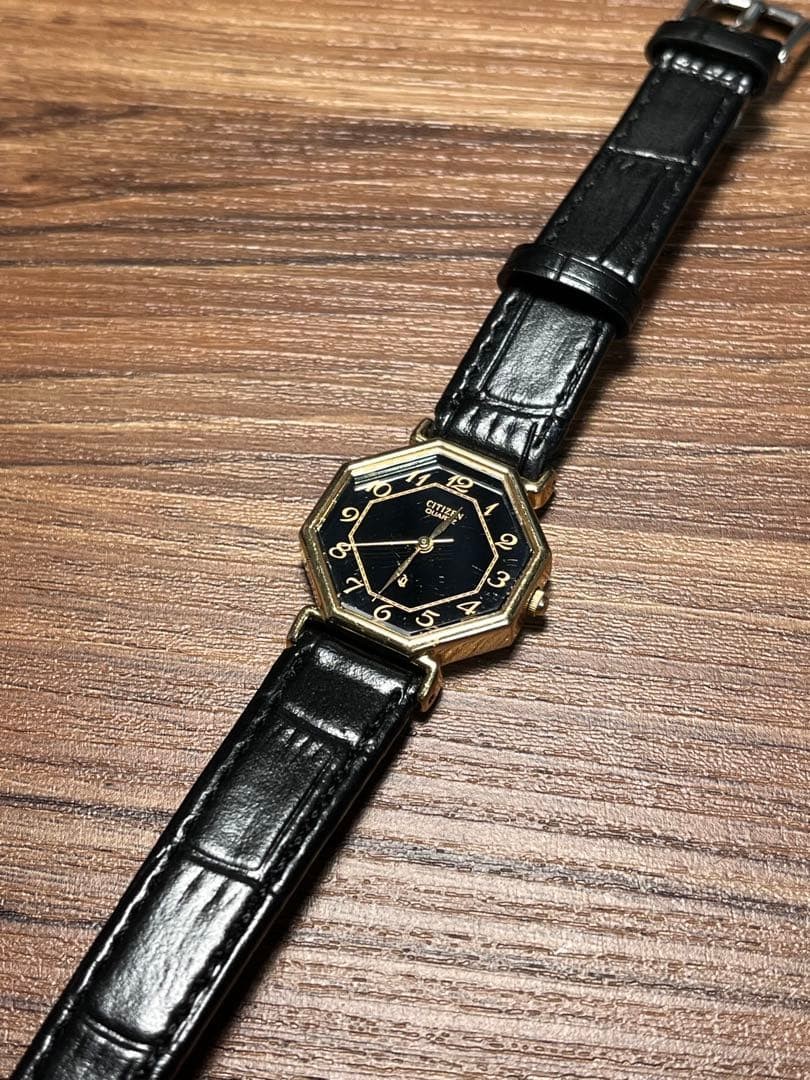 [Showa Retro] Citizen Octagon, octagonal shape, black and gold dial, working con