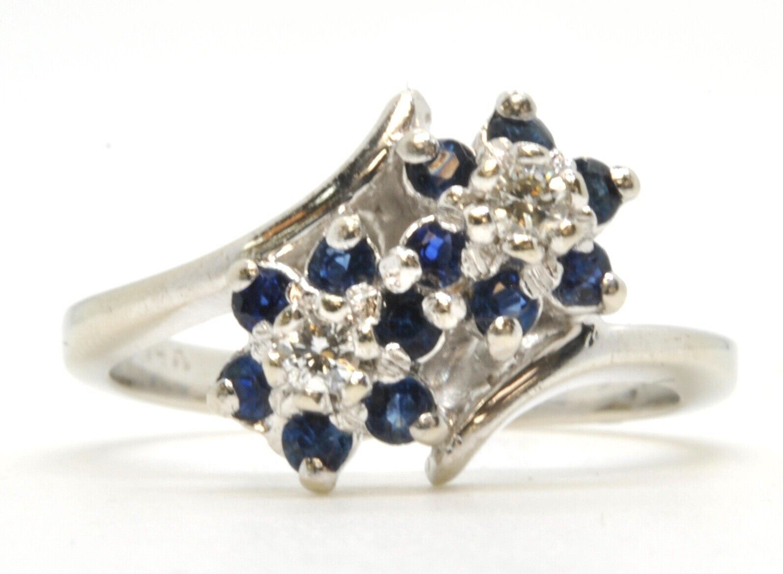 14k White Gold Dark Blue Sapphire And Diamond Cluster Right Hand Ring Size 6