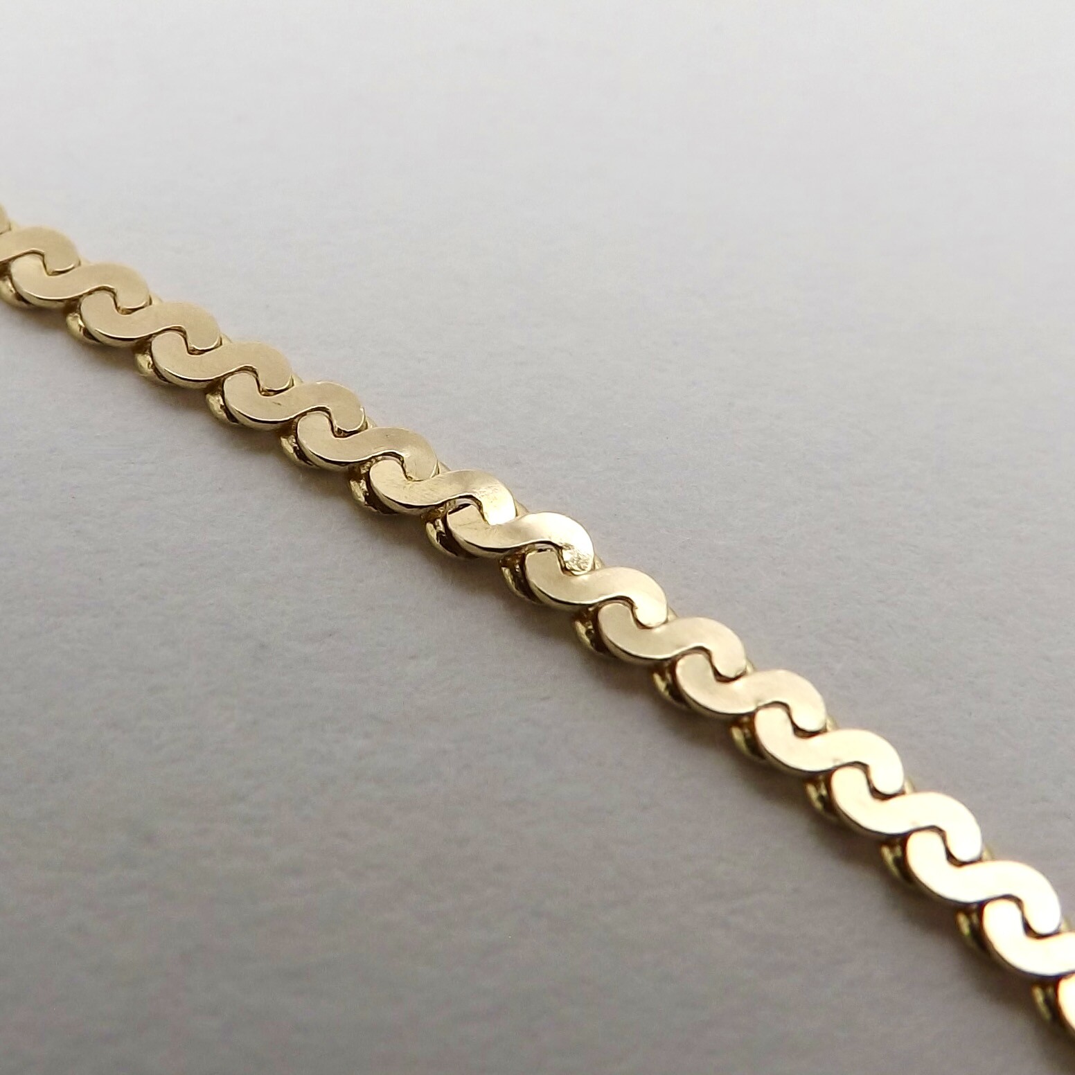 UnoAerre 14k Gold Italy Serpentine Flat S Link Pendant Chain Necklace 30in 8gr