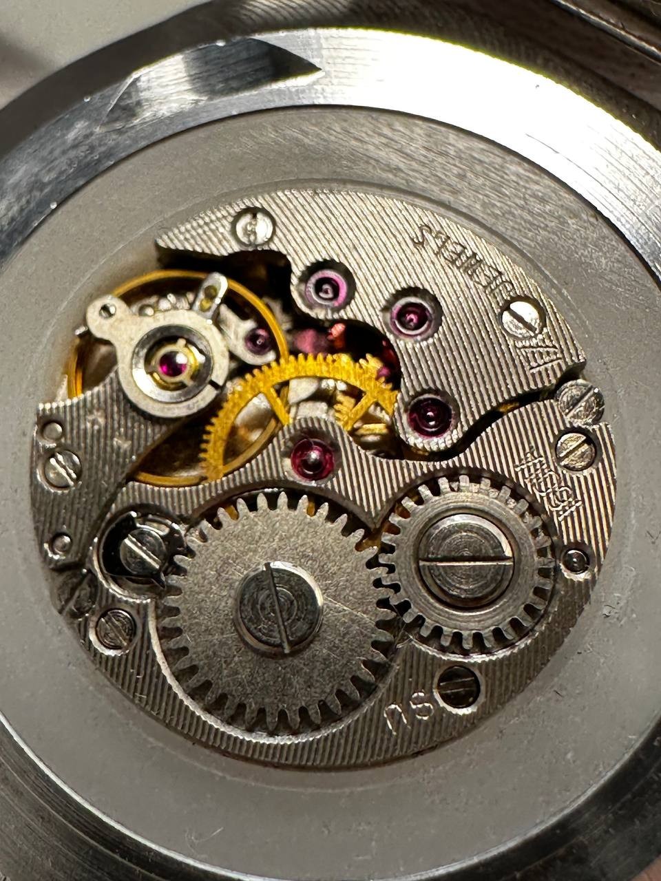 Vintage USSR Chaika 17 Jewels Hockey Player Mechanical Watch Rare Soviet Dial