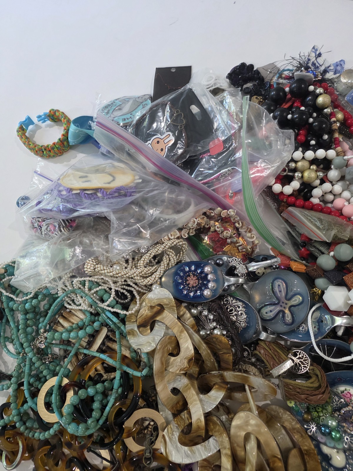 Lot 5.5 lbs of Jewelry FUN for Wear, Repair or Arts Crafts bead necklaces etc