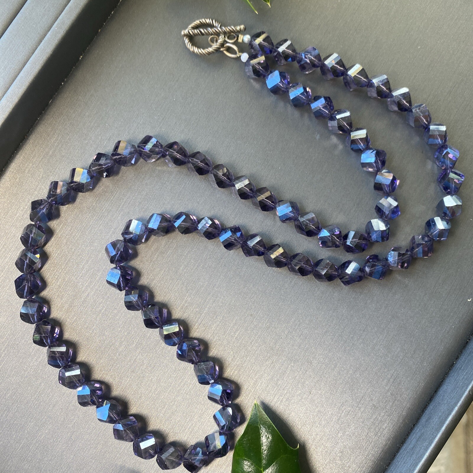 Vintage Czech Art Glass Necklace Estate Jewelry Pre-owned Flapper Girl Style 28″