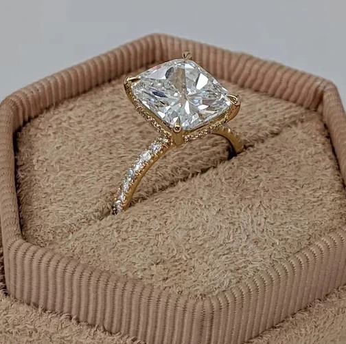 14k Yellow Gold IGI 4.50Ct Cushion Cut Lab Grown Diamond Engagement Ring E/F VS1