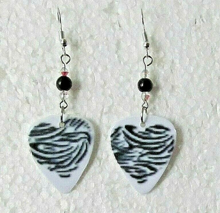 Safari Animal Pattern Dangle 2″ Wire Earrings Zebra – Tiger – Leopard – Giraffe