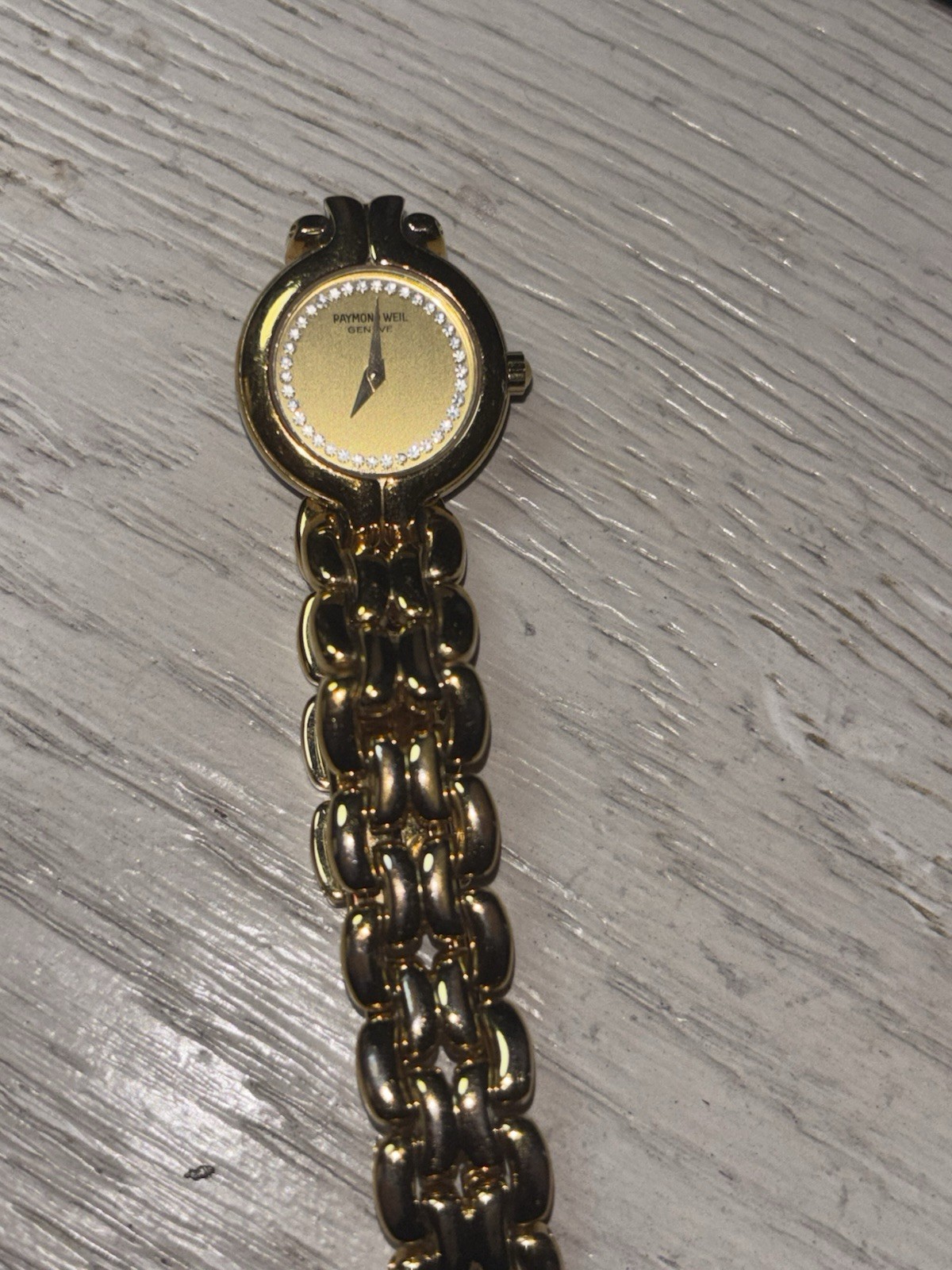 Raymond Weil Geneve Women’s Quartz Analog Gold Tone Bracelet Watch 30m WR