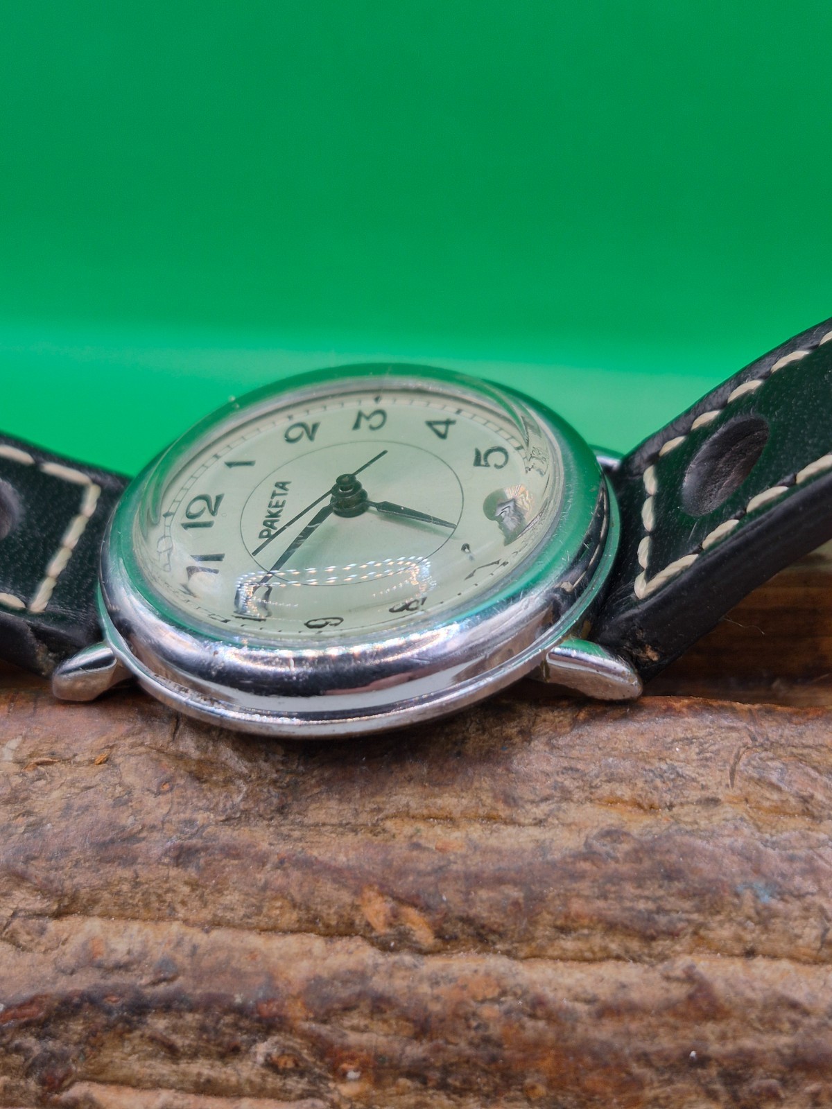 Vintage Soviet mechanical wristwatch RAKETA 2614 H.