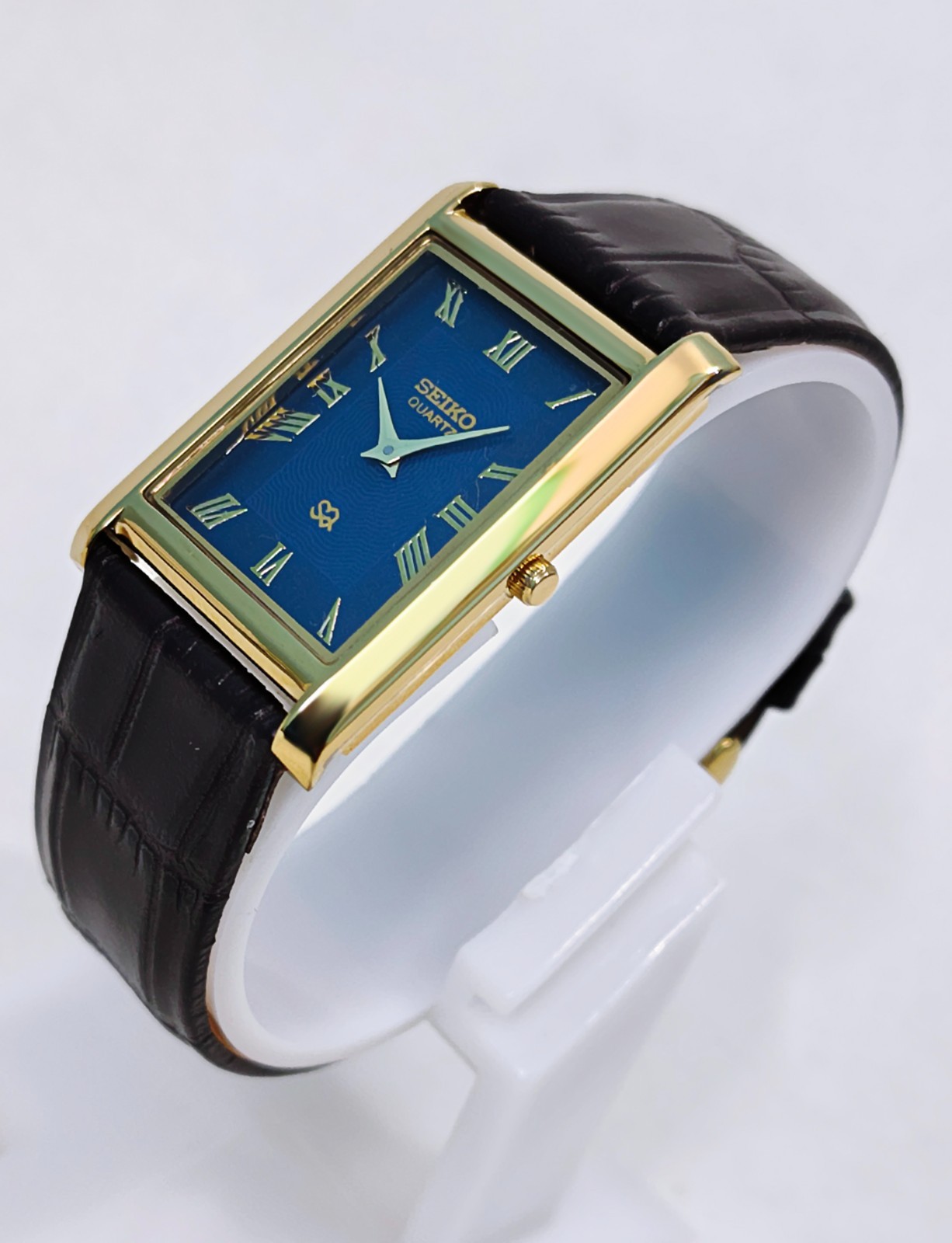 Vintage Style Seiko Tank Blue Dial Slim Unisex 27mm Wristwatch