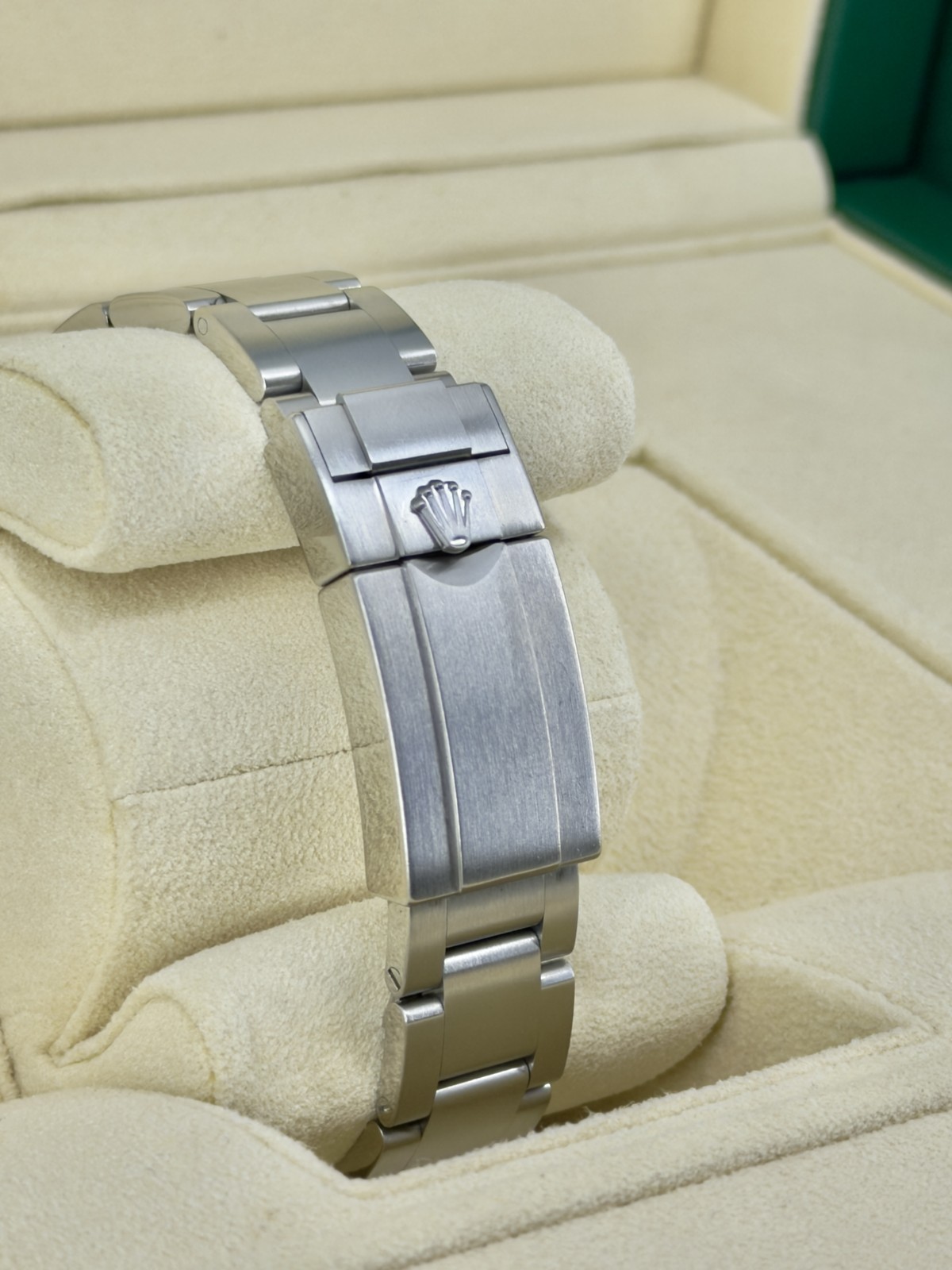 Rolex Explorer II Black Dial on Oyster 216570 Complete 2016
