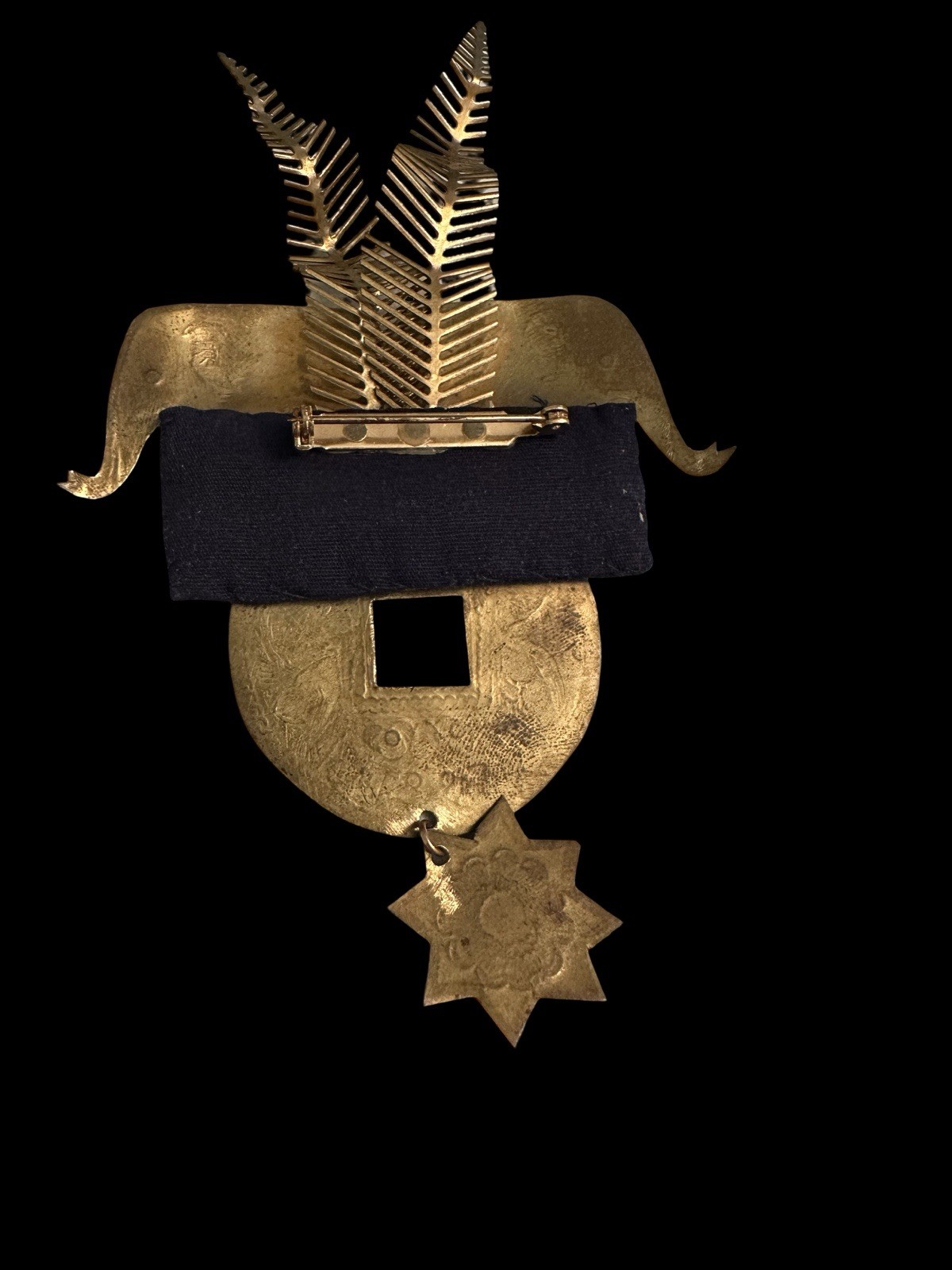 Vintage Rare Elephants Theme Brooch Inspired By South East Asia Mixed Materials