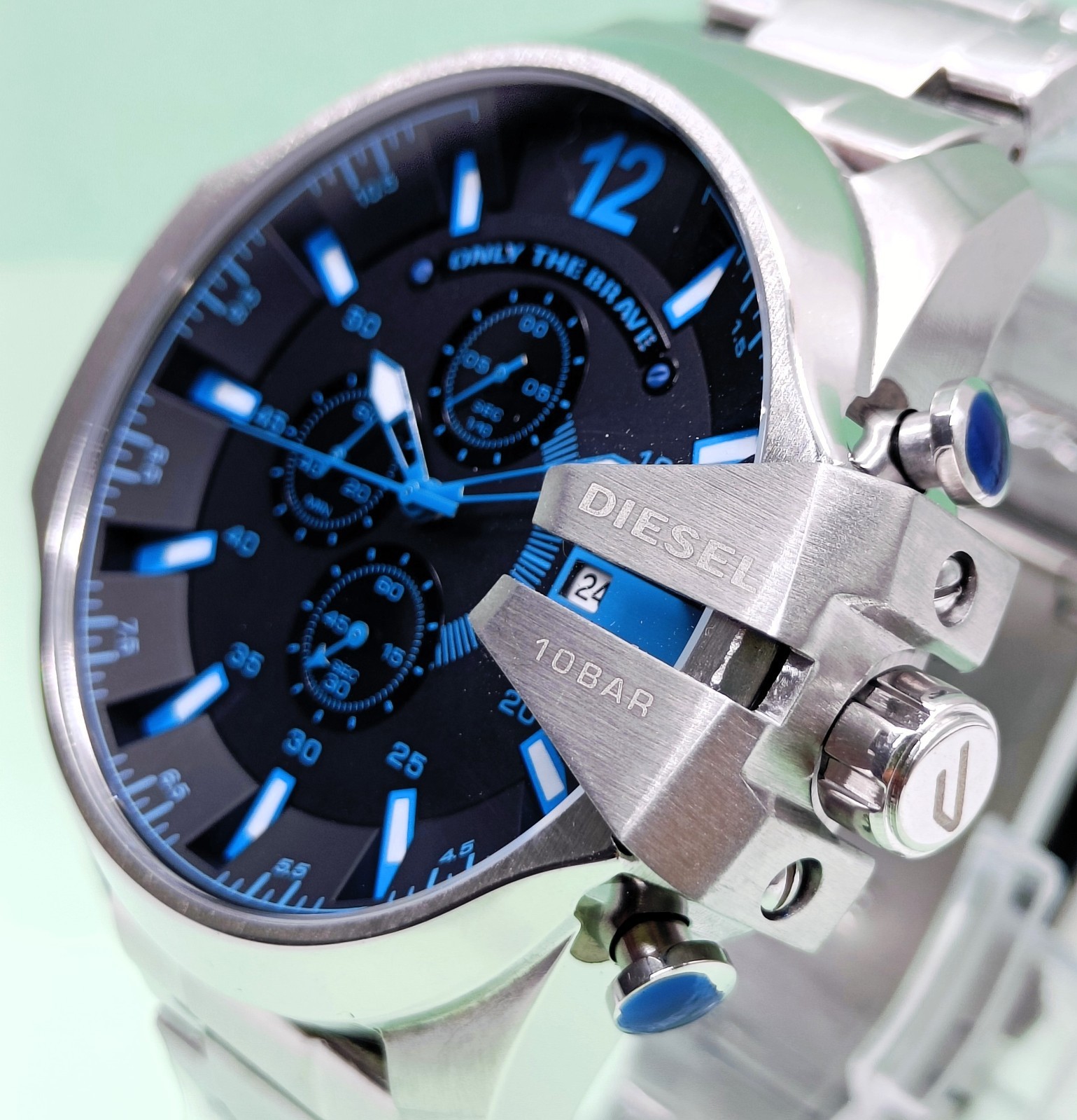 Awesome Diesel 10 Bar “ONLY THE BRAVE” Chronograph Quartz Men’s Wrist Watch
