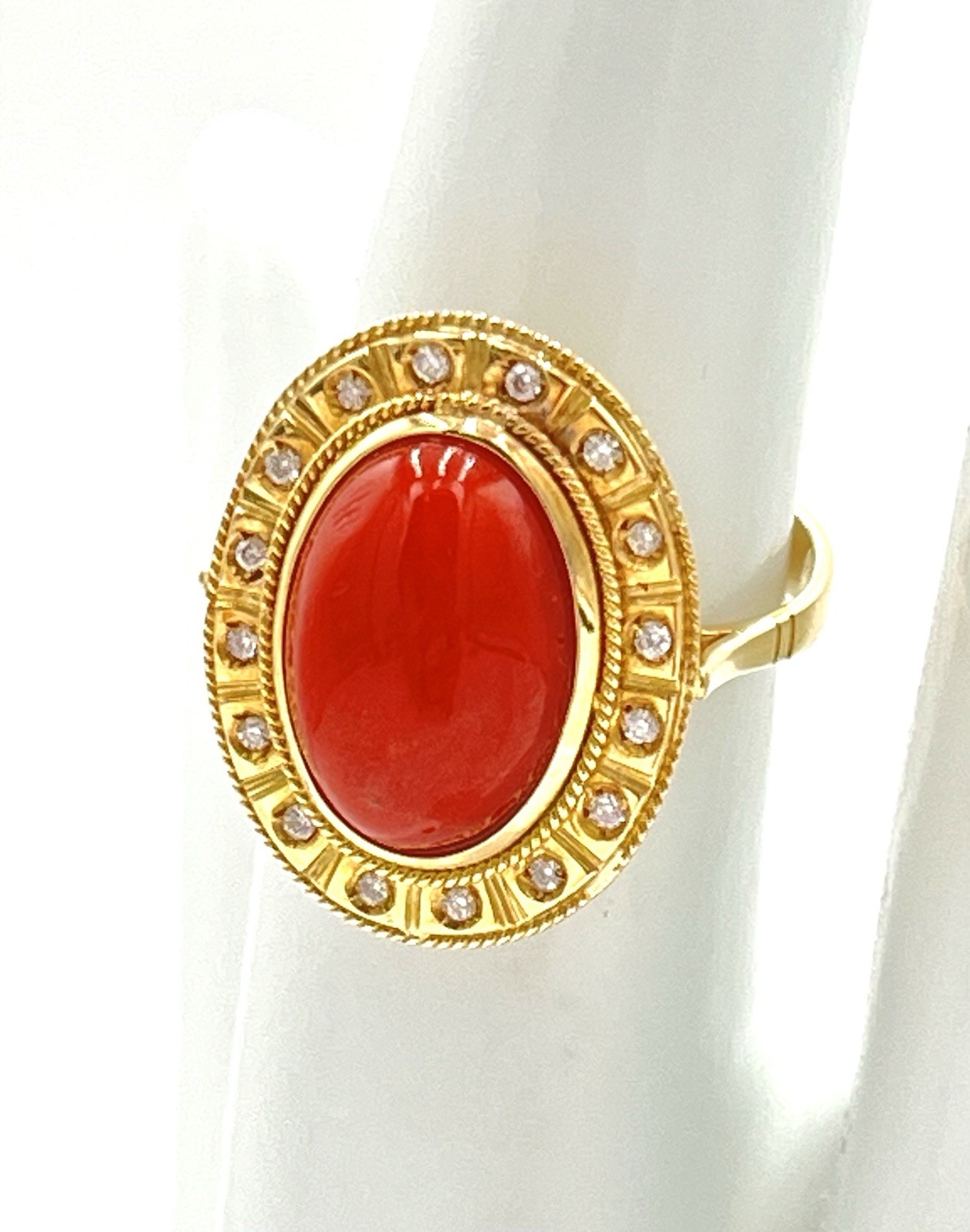 18Kt Gold Red Coral Mediterranean Natural Diamonds Cabochon Ring 14x10mm