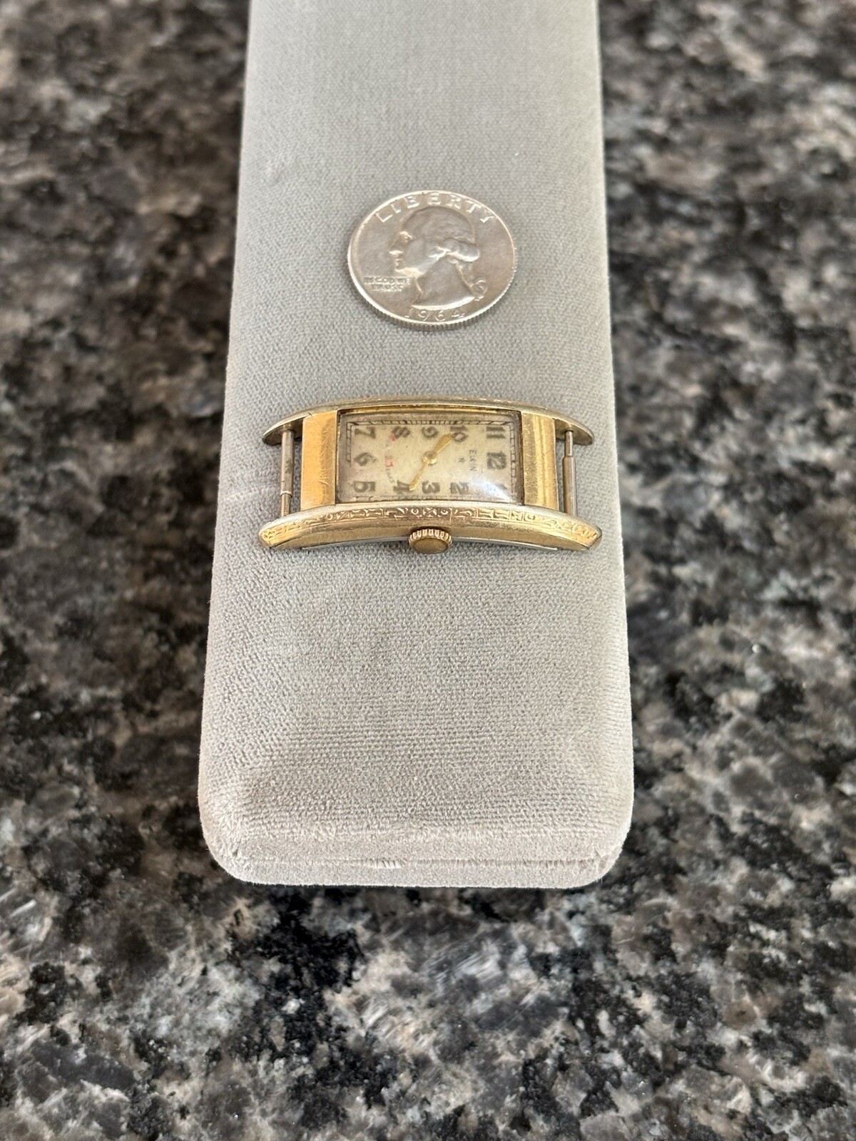 Vintage ELGIN Grade 484 Men’s 15 Jewels Art Deco Curved Case Watch – Repair