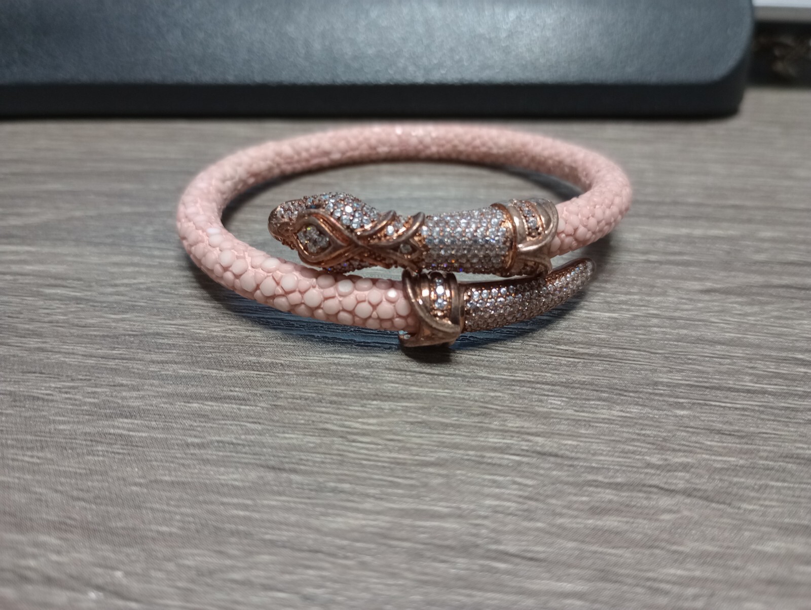 Cozmo 925 Sterling Silver Pink Stingray Leather Snake Bracelet 6″ Free Shipping
