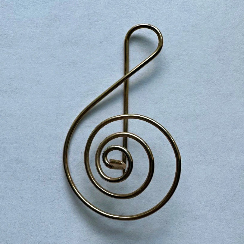 Gold Tone Metal Treble Clef Spiral Music & Dance Pin Vintage Brooch, No Stone
