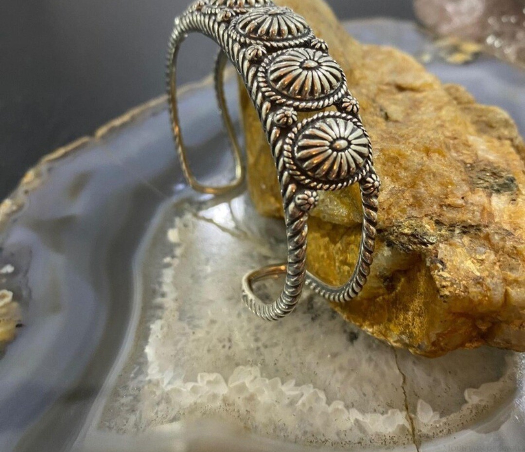 Carolyn Pollack Vintage Sterling Silver Single Row 5 Conchos Bracelet