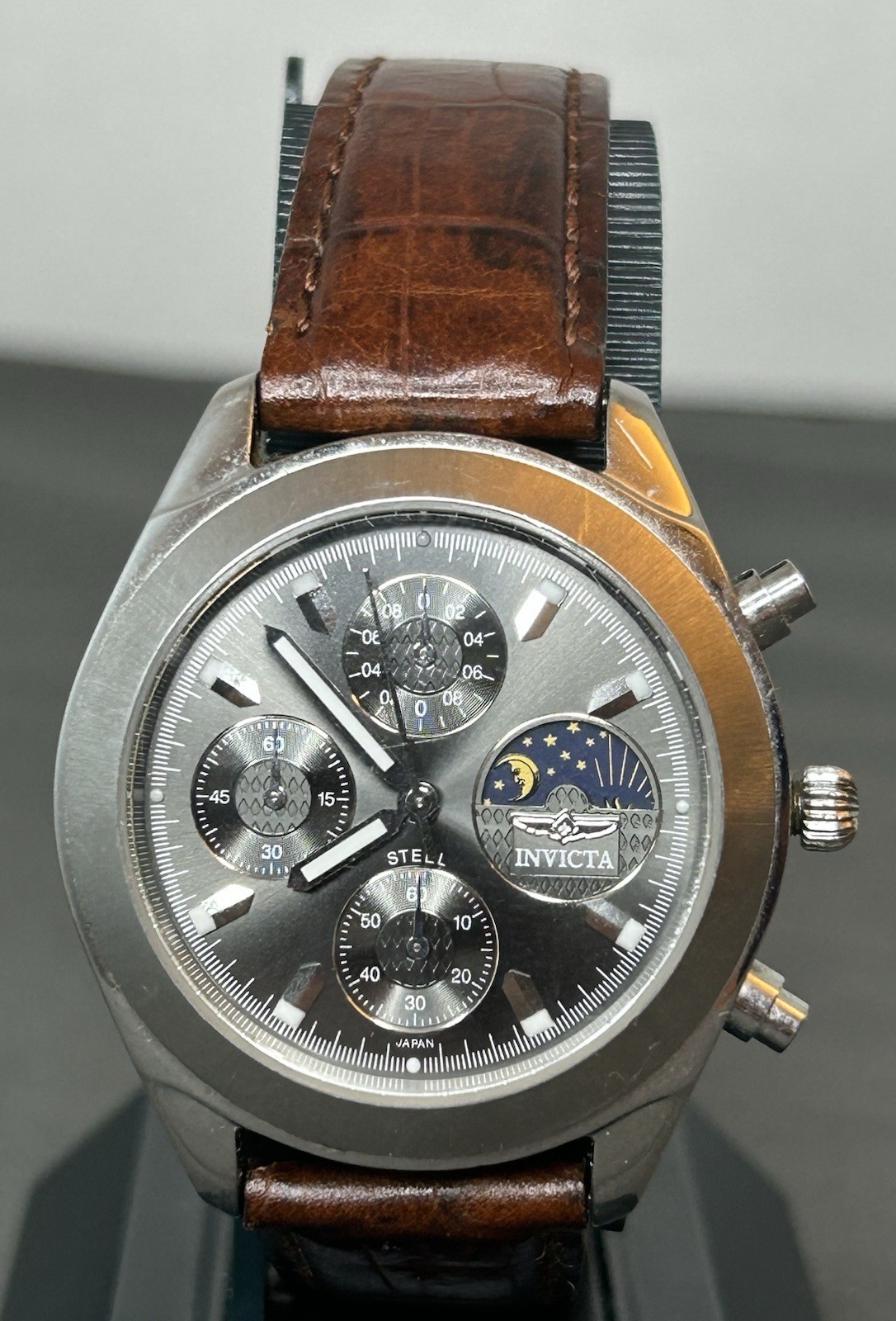 Invicta 9651 Moon Phase Chronograph Mens Watch Brown Leather Strap Japanese Movt