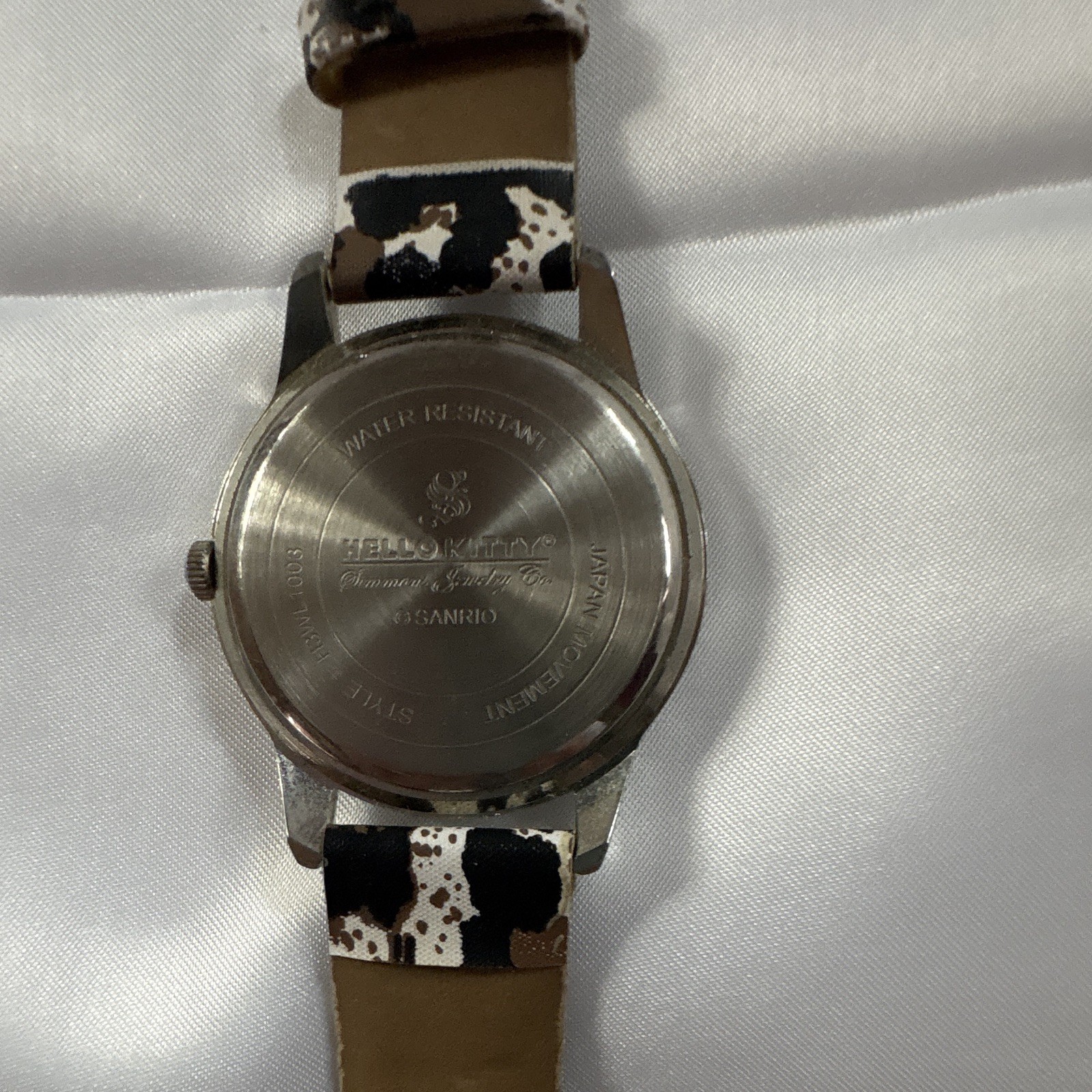 Sanrio Hello Kitty Women’s Quartz Analog Watch Leather Strap 24-27.9mm