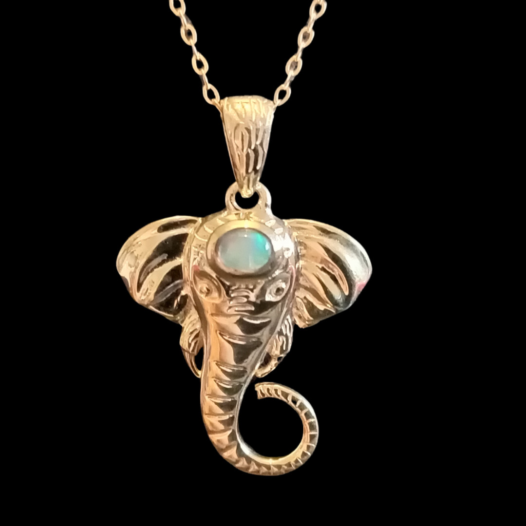 Gold Plated 925 Silver Ethiopian Opal Elephant Pendant & 18k Gold Plated Chain