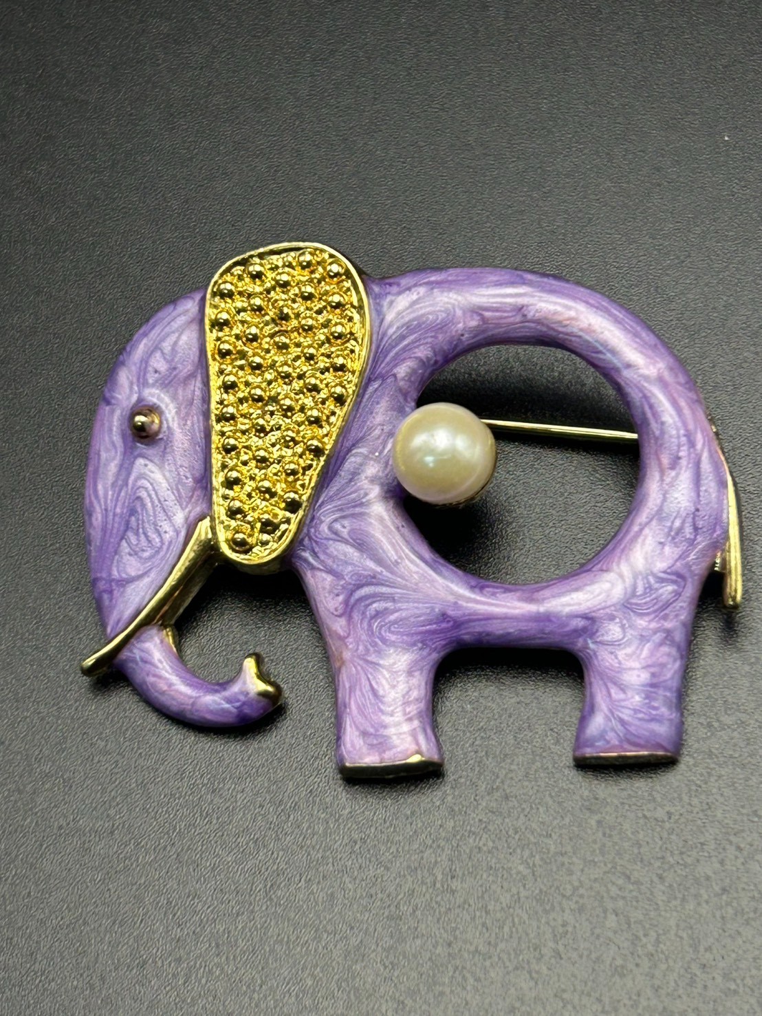 Japanese Vintage Elephant Brooch Pin Akoya Pearl Purple Gold Tone 1.7″ Cute