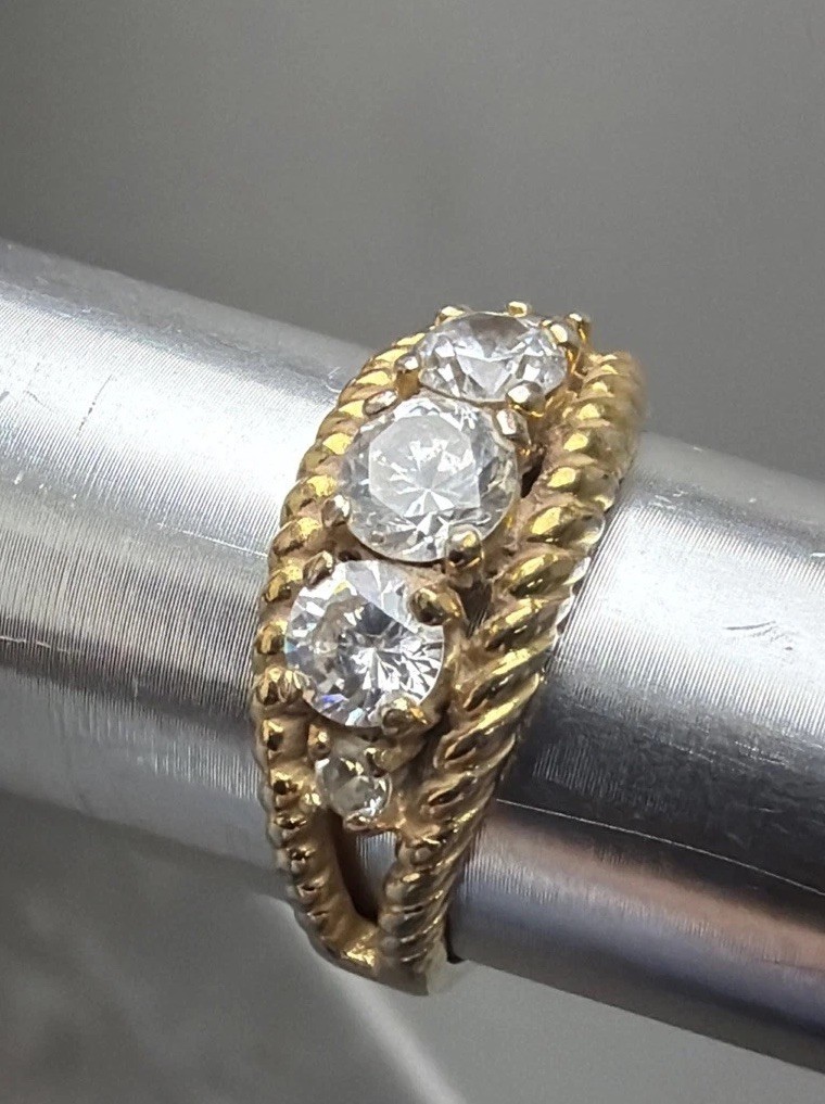 Vintage Art Deco Gold Plated 5 Stone CZ Ring With Rope Border Design Size 8.25