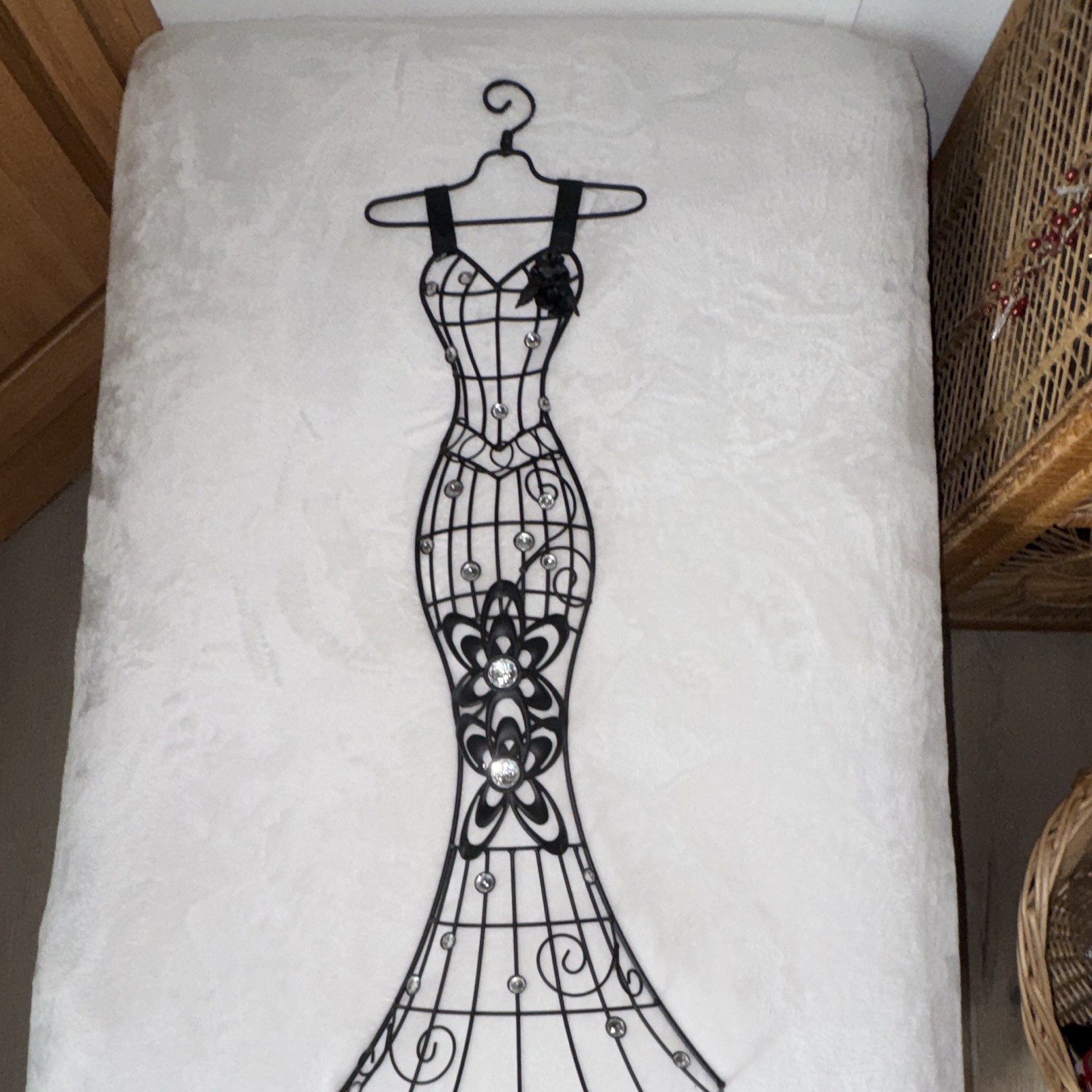 Black Metal Dress Form Jewelry Stand Freestanding Hanging Holds 25+ Pieces
