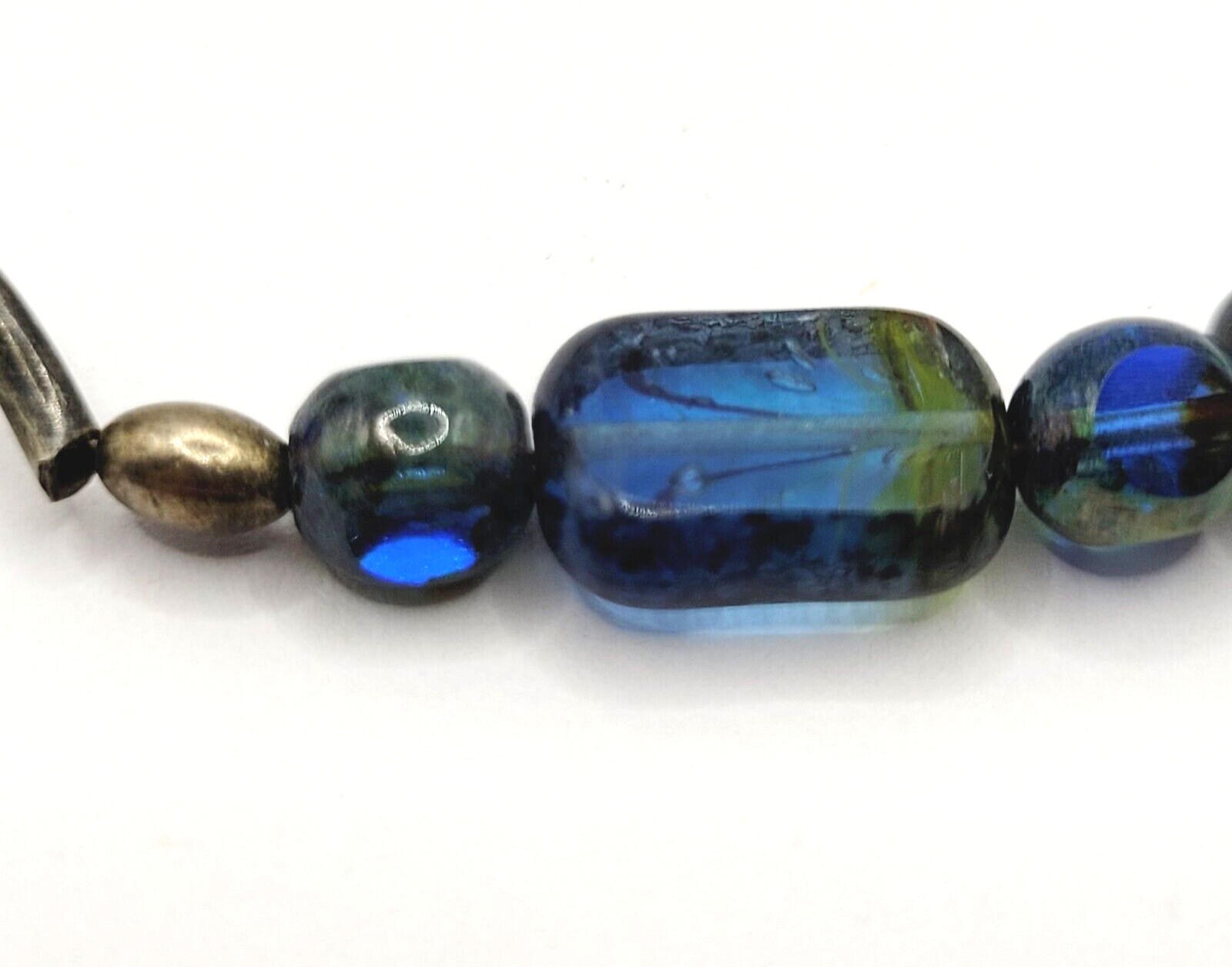 Vintage Blue Green Translucent Art Glass Necklace Wavy Silver Tone Alloy 18 in