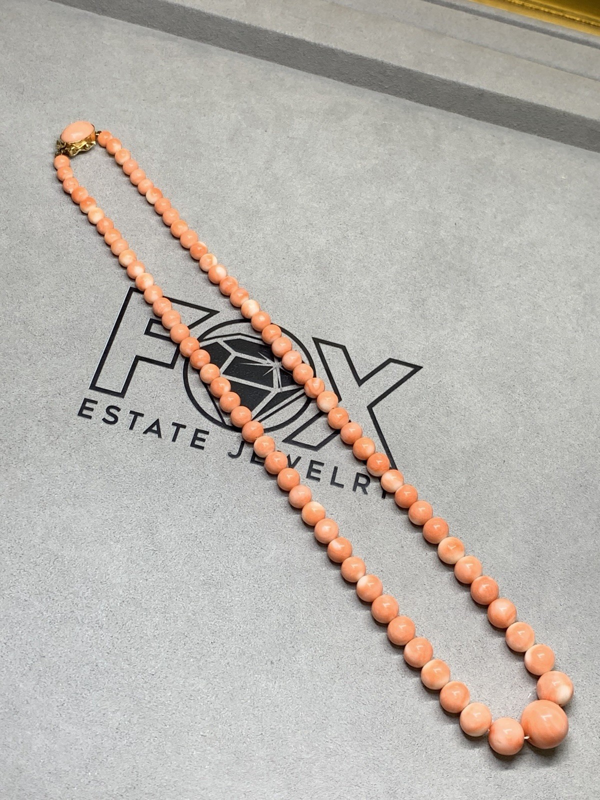 Vintage 1960’s 18K Yellow Gold Pink Coral Graduating Beaded Necklace 13.50mm 20”