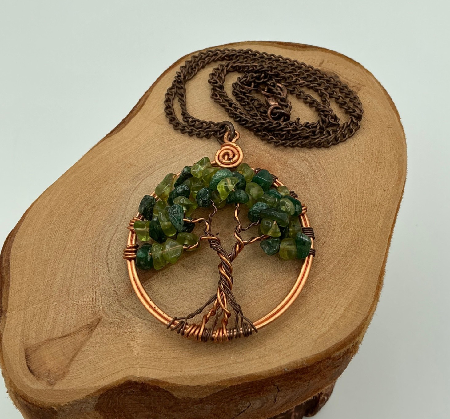 Vintage Tree of Life Green Stone Pendant Round Cut Copper Wire Necklace Handmade