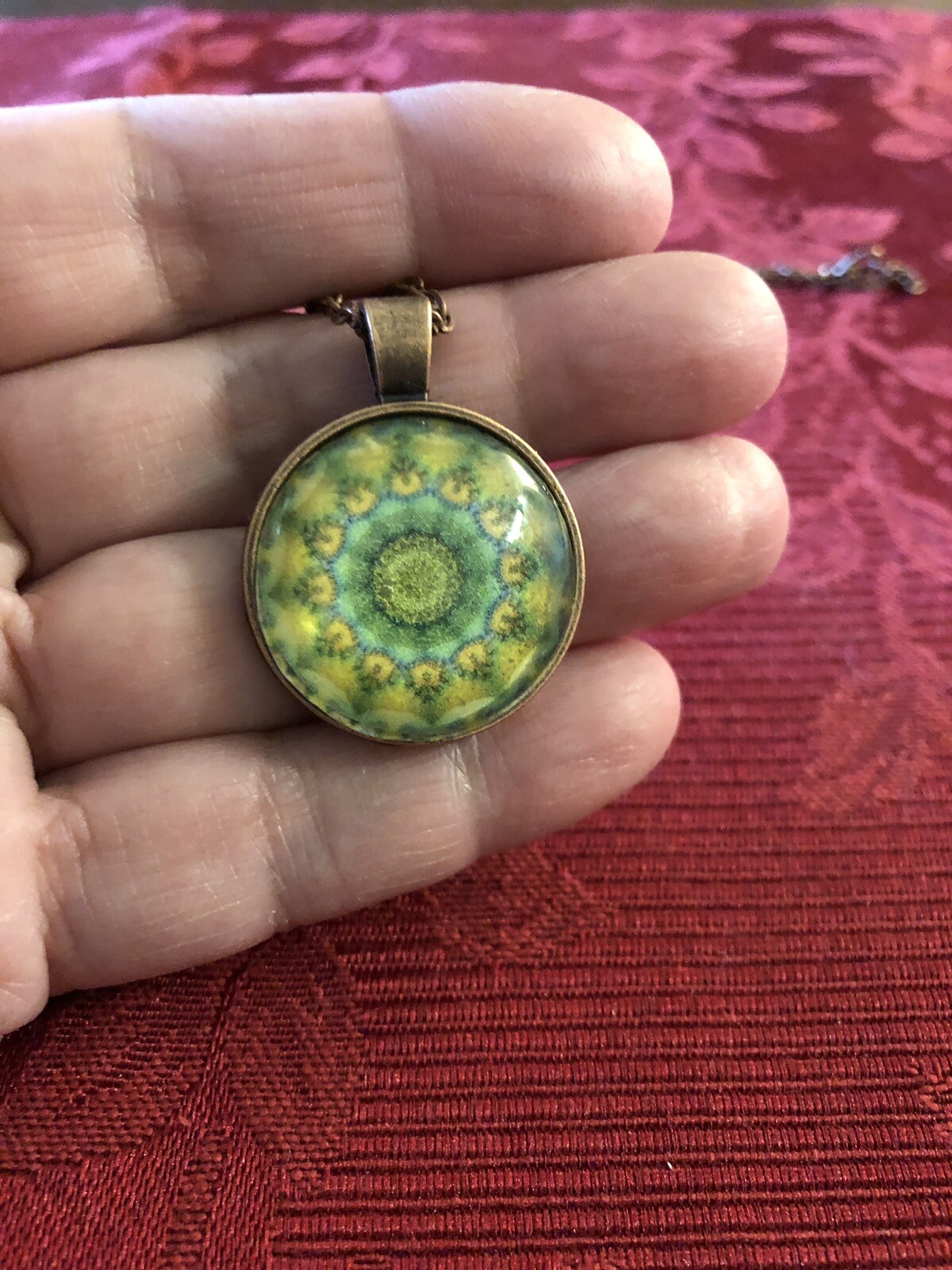 Pretty Green And Bronze Color Necklace Approx 24 Inches Total Length