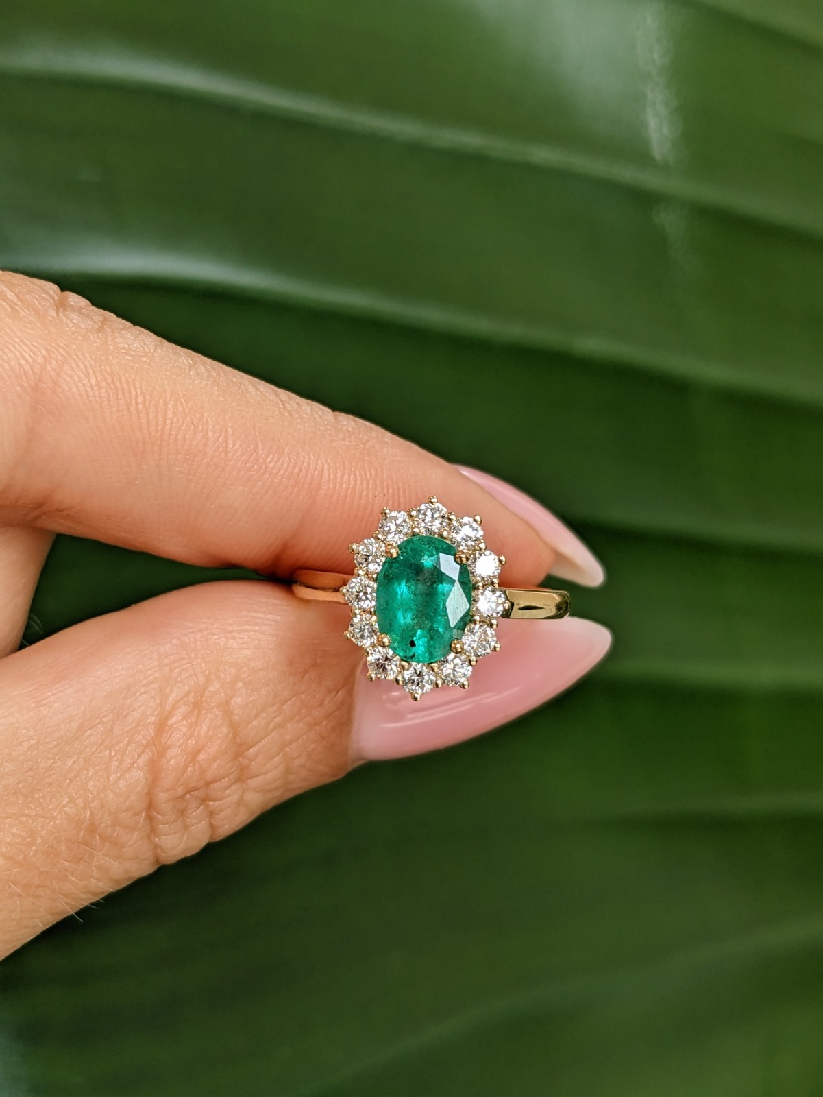 14K Yellow Gold 4.50 Ct Oval Cut Green Emerald & Diamond Engagement Ring Solid