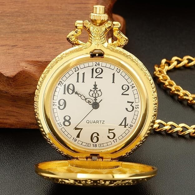 Elegant Gold Shield Pocket Watch – Timeless Style & Precision Men’s Quartz Pocke
