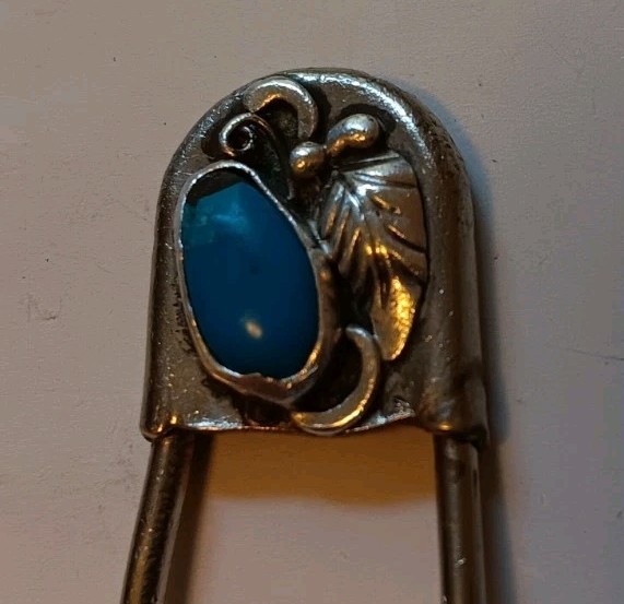 Vintage Native American Silver Tone Large Safety Pin Key Chain – 3 1/8 in. long