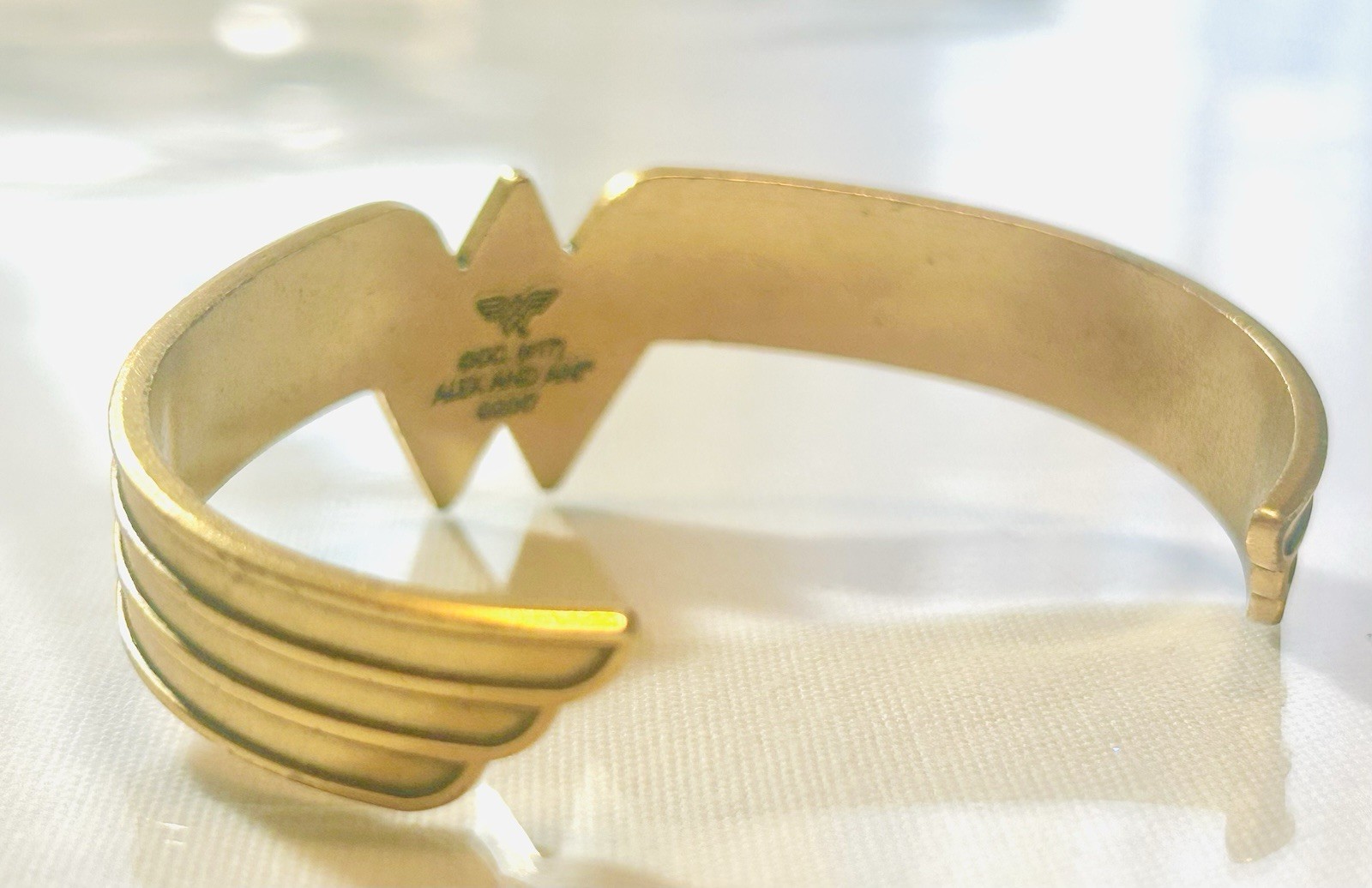 DC Comics Wonder Woman W Logo Gold Tone Metal Cuff Bracelet Signed