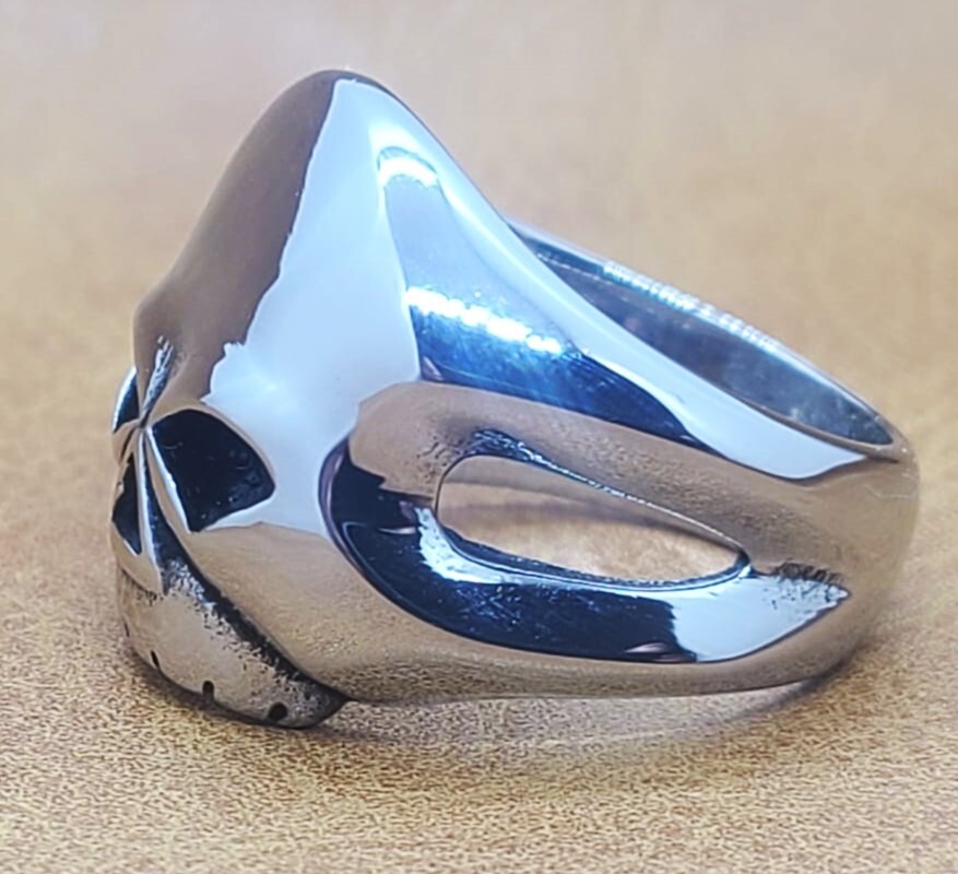 Willie G. Biker Motorcycle Solid Stainless Skull Ring Silver, Sizes 7 thru 15