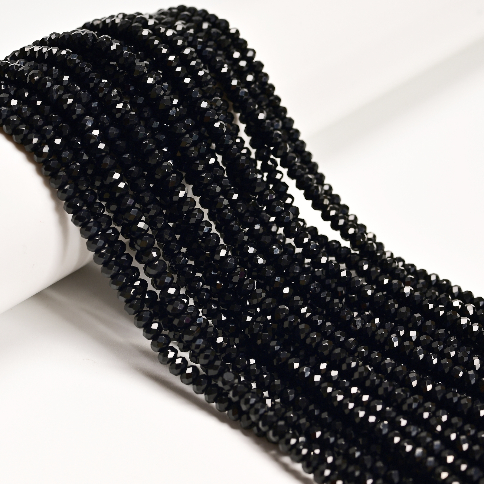 Black Onyx Faceted Rondelle Beads Size 3x4mm 15.5″ Strand