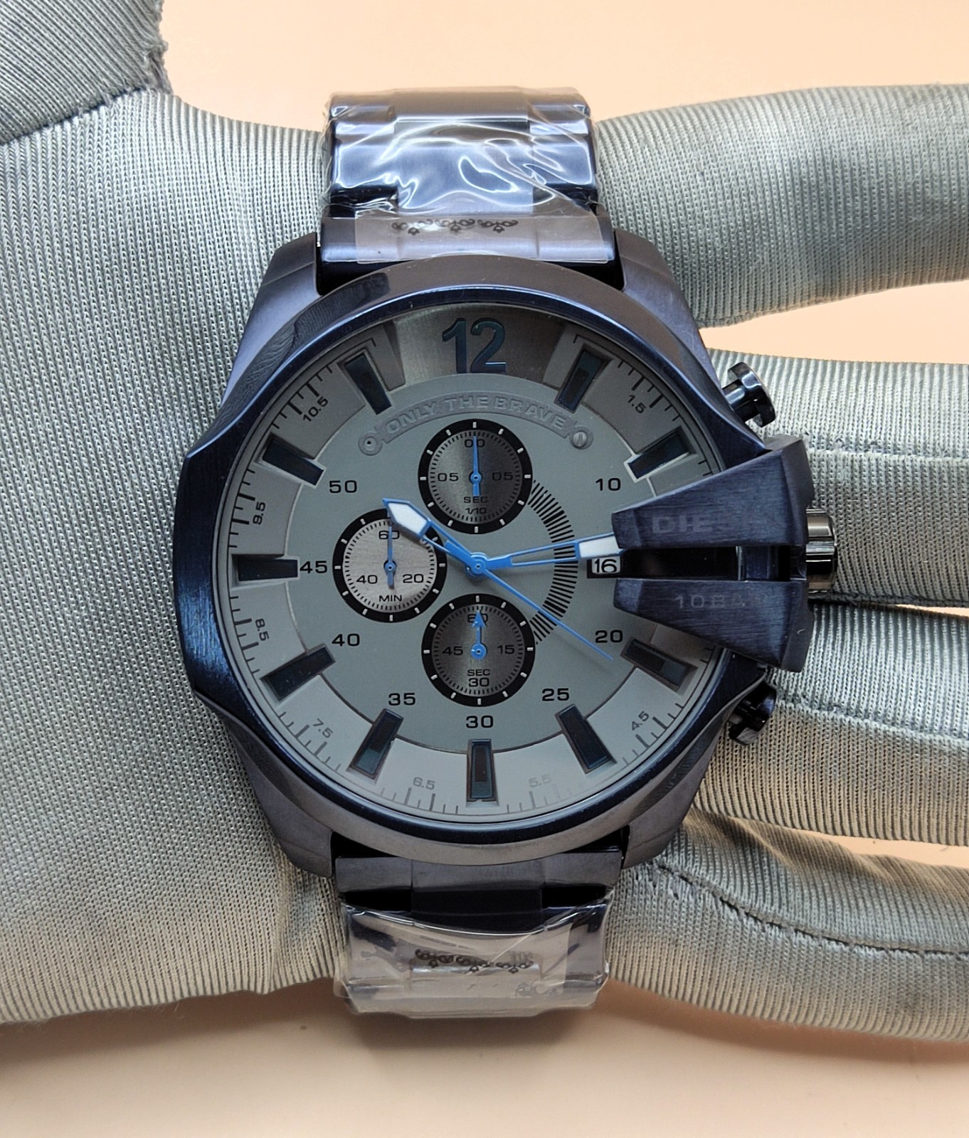 Luxury Diesel Only The Brave 10 Bar Gray Dial Refurbished Men’s Wrist Watch