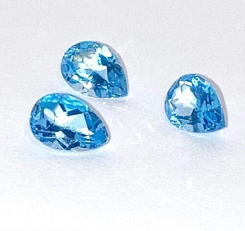 Topaz Swiss Blue 9 x7 mmm Pear shaped stones set of 3 approx 25 carats