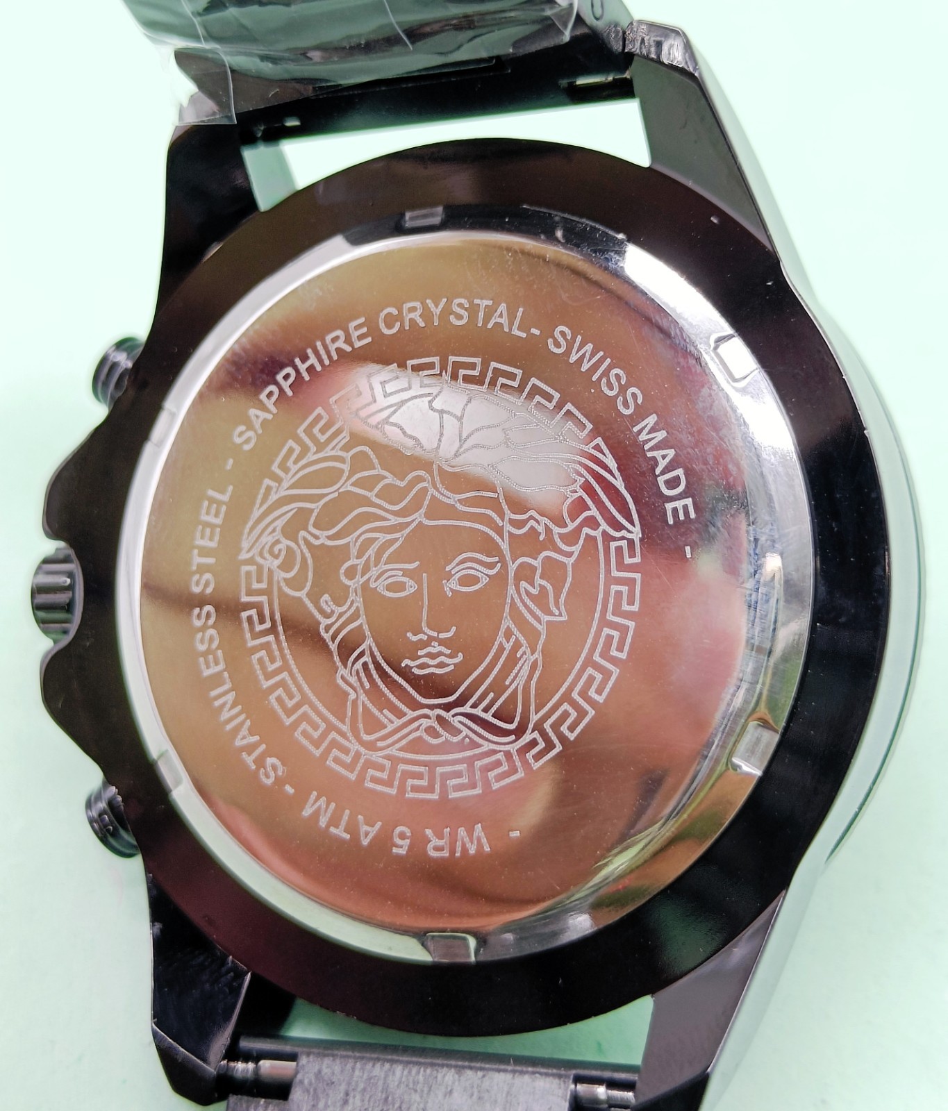 Fantastic Versace Chronograph Date Indicator Analog Men’s Wrist Watch
