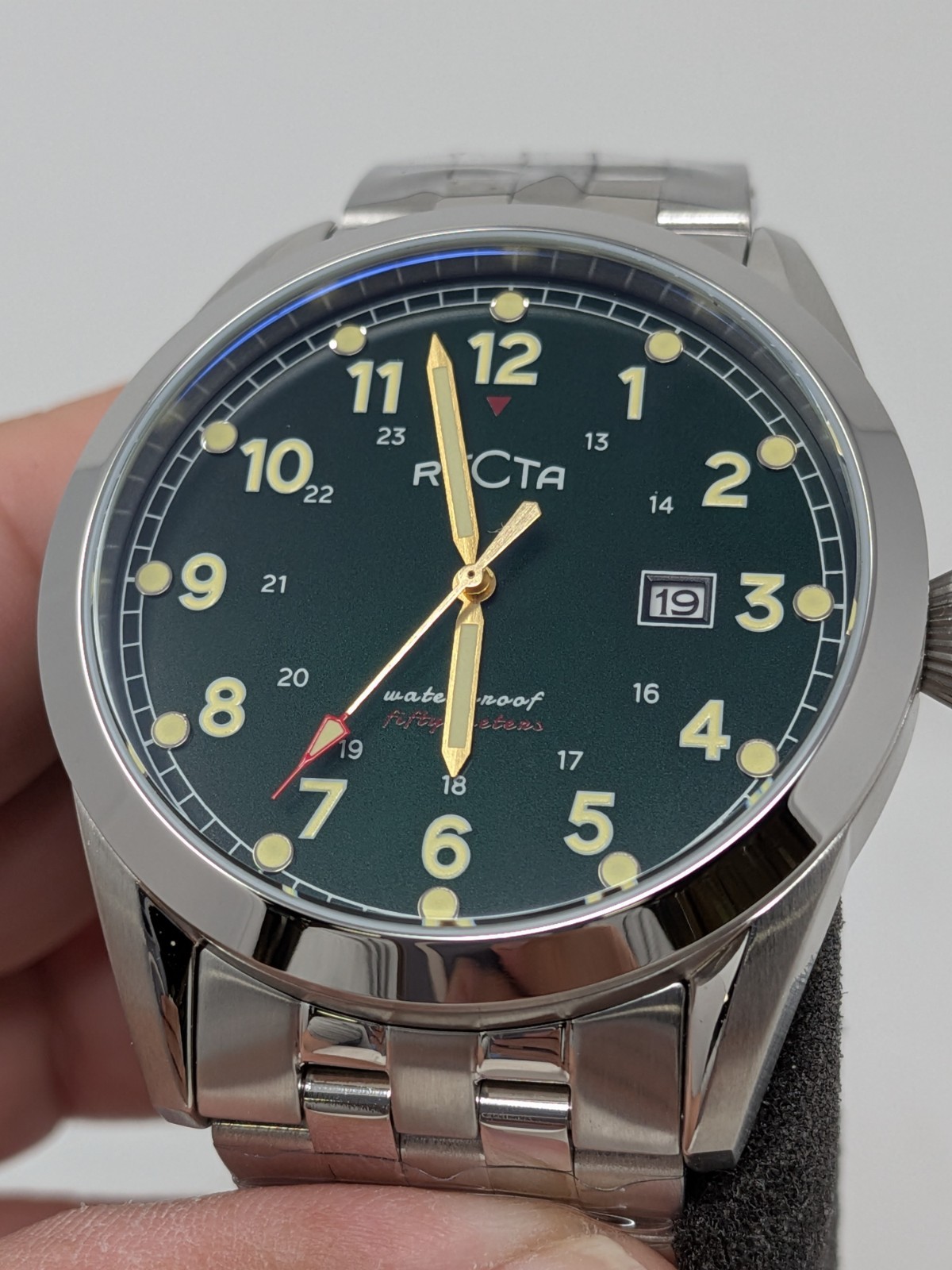 Recta RT-3001 Cavalier Forest Men’s Watch Green Dial Stainless Steel Bracelet