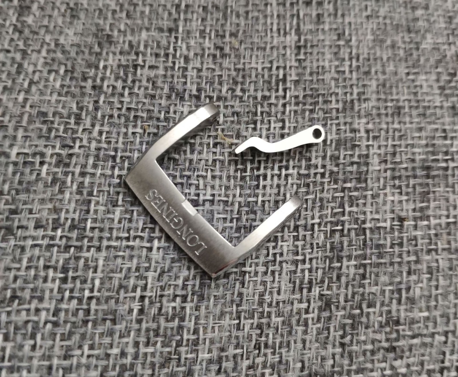 Original Longines Spirit 19mm Silver Clasp Buckle For Straps 19mm at Buckle End