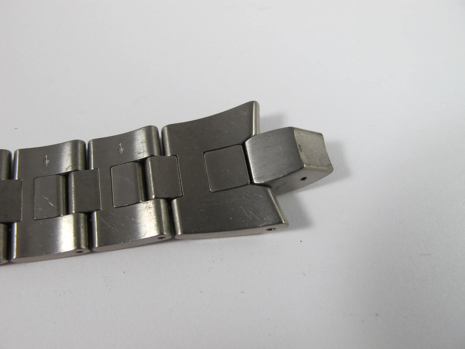seiko band 4728-b.i mens titanium clasp and band 8F32-0010 SLL013 SLL015