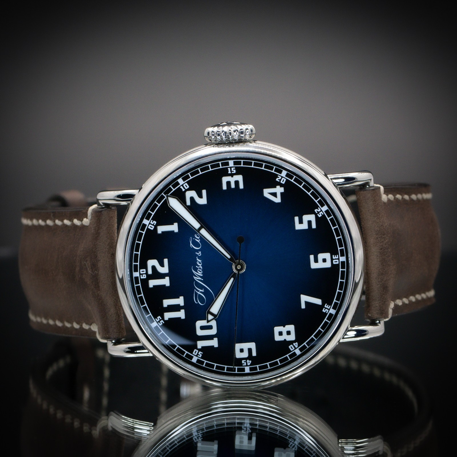 H. Moser & Cie. Heritage Centre Seconds Funky Blue FULL SET 42mm REF 8200-1201