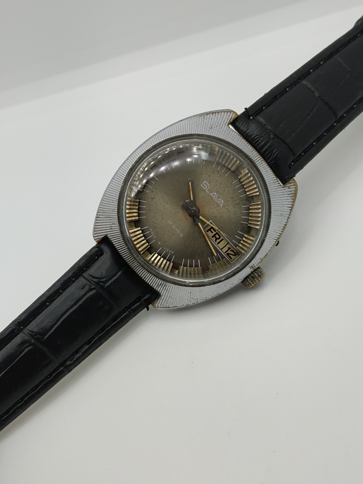 Men’s Dress Vintage Watch SLAVA Retro USSR Mechanical SERVICED Soviet Union ☭