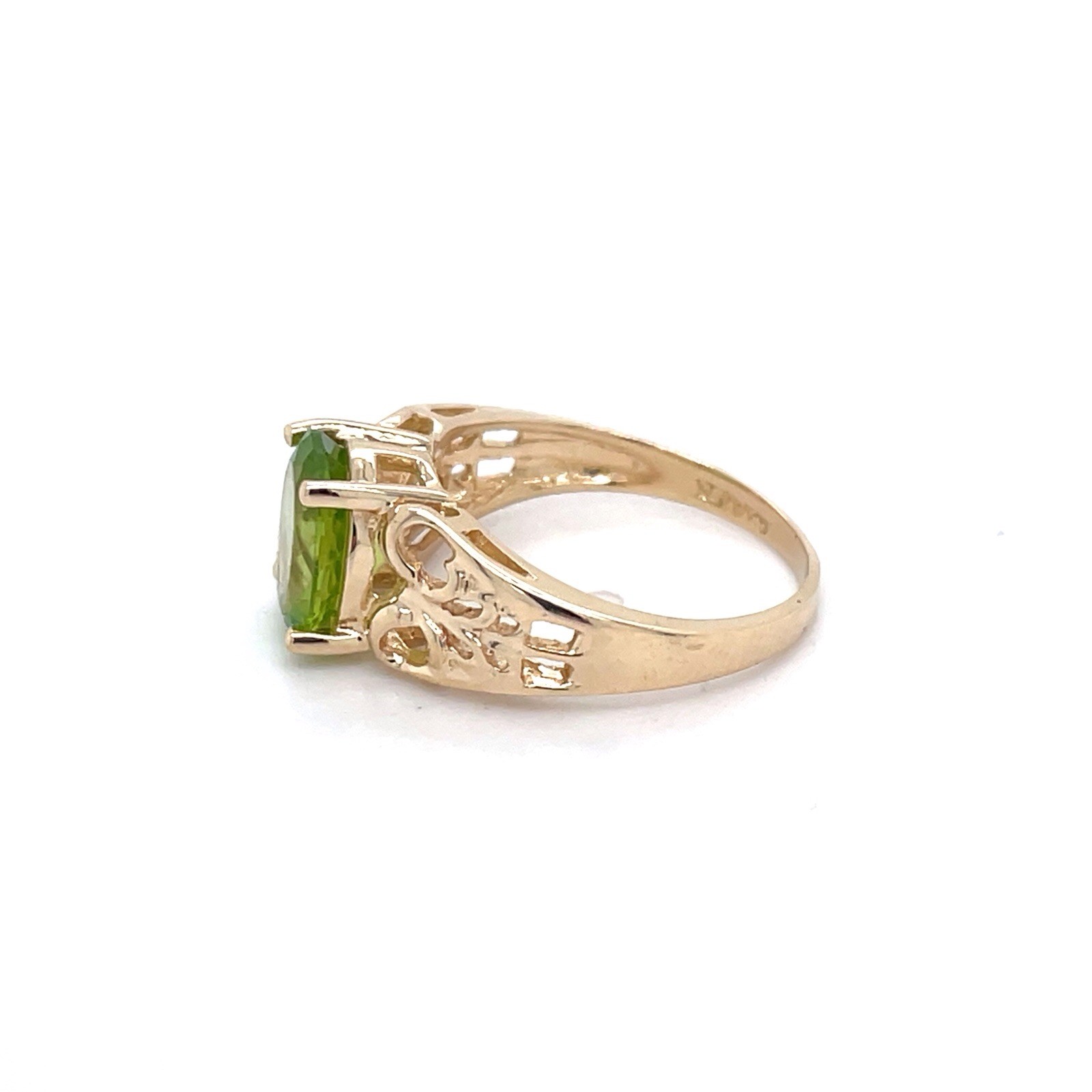 10k Yellow Gold 1.9 Ct Oval Peridot Filigree Ring Size 5 1/4 – 2.4 Grams